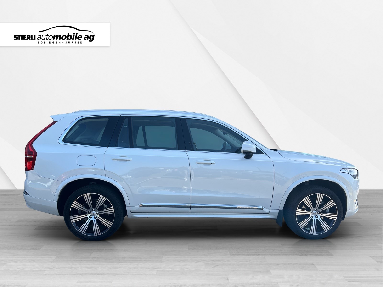 VOLVO XC90 2.0 T8 TE Ultimate Bright 7P. eAWD-showroom-element-3