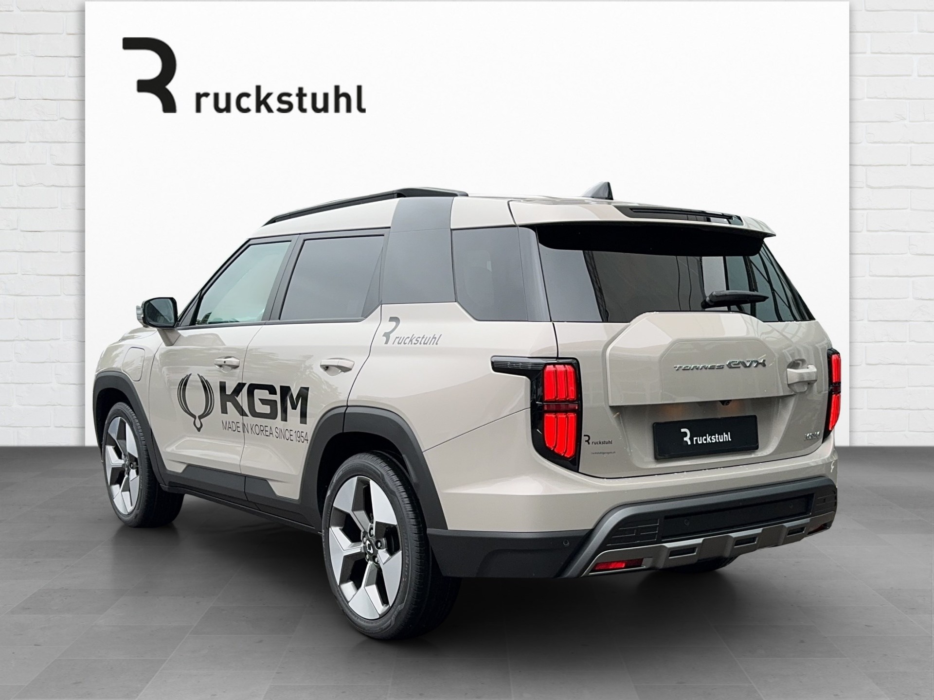 KGM-SsangYong Torres EVX Titanium-showroom-element-3