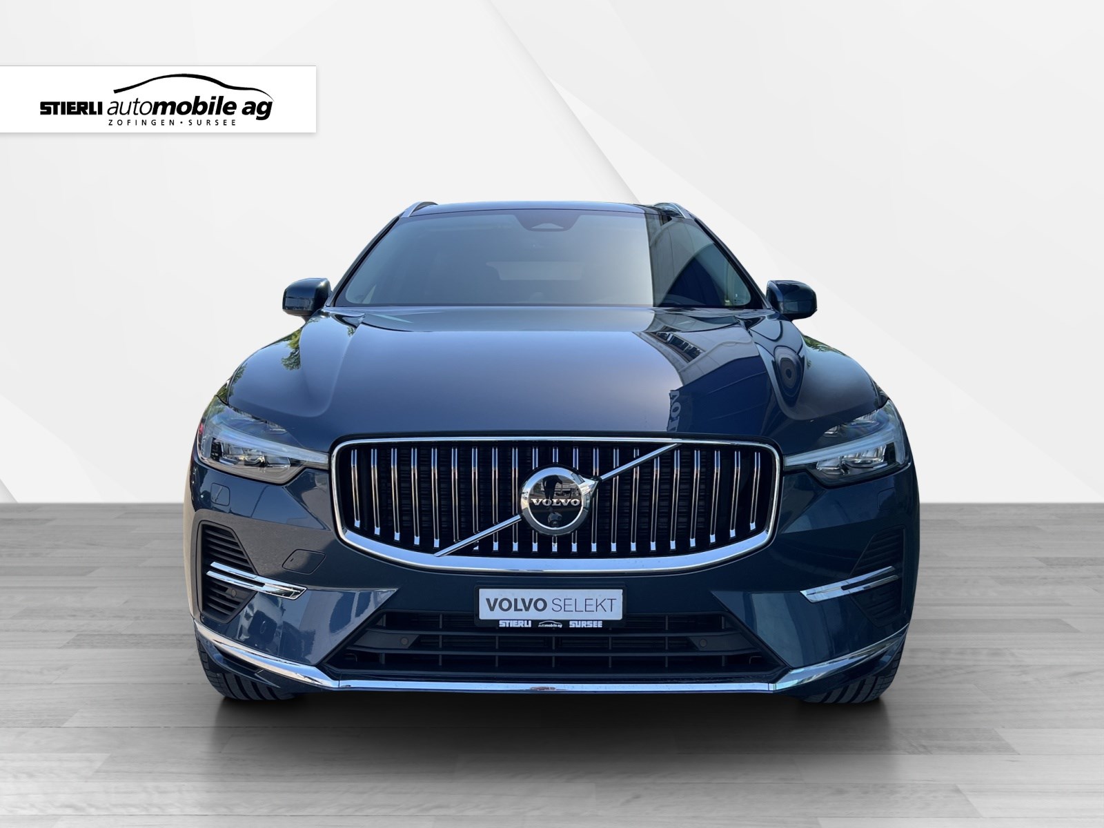 VOLVO XC60 2.0 T8 TE Ultimate Bright eAWD-showroom-element-1
