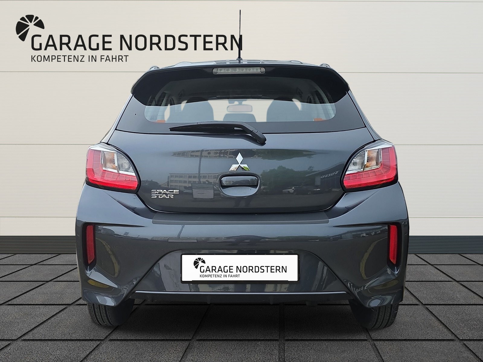 MITSUBISHI Space Star 1.2 MIVEC Inform-showroom-element-3