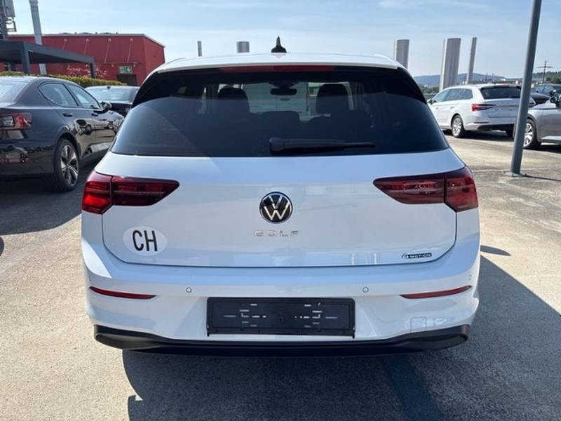 VW Golf 2.0 TDI Life DSG 4Motion-showroom-element-3