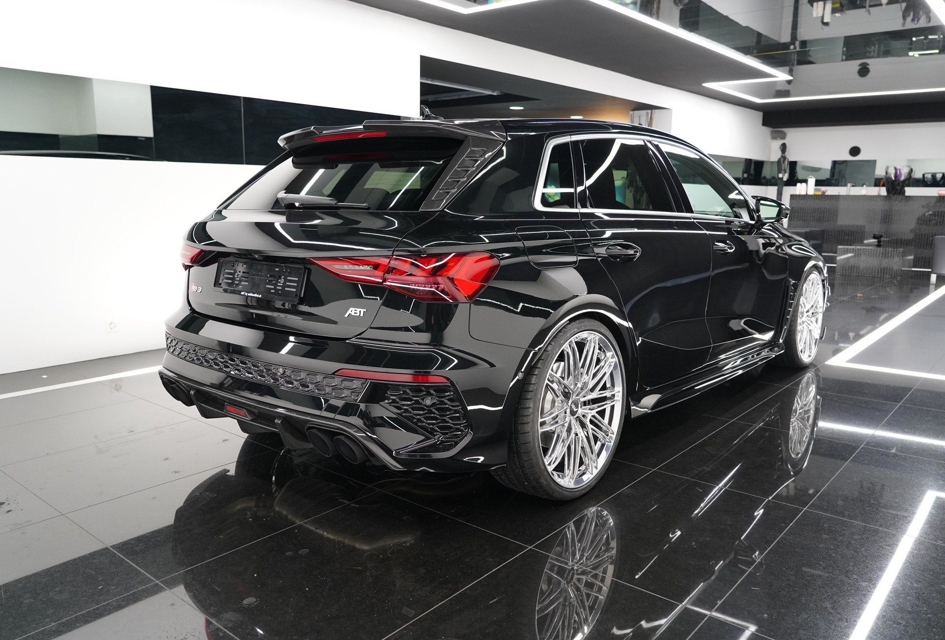 AUDI RS3 SB 2.5 TSI quattro ABT RS 3-R 1 of 200-showroom-element-3