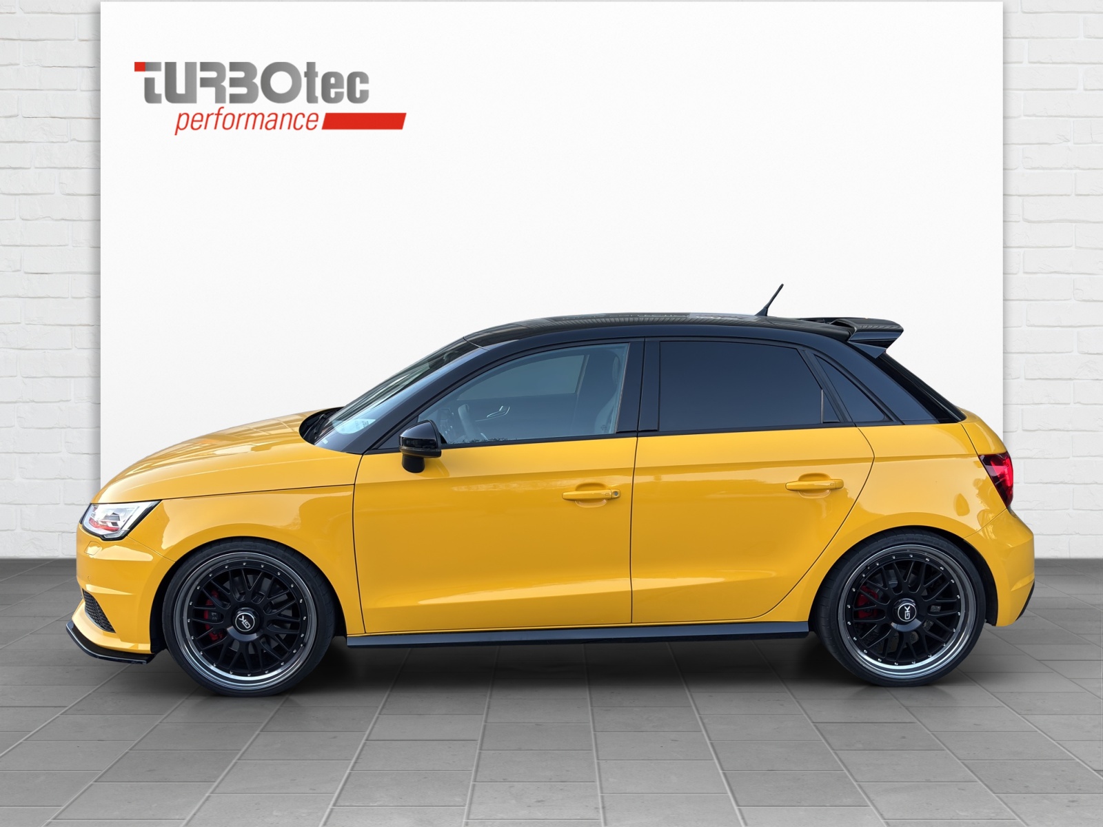 AUDI S1 Sportback Quattro Showcar-image-1