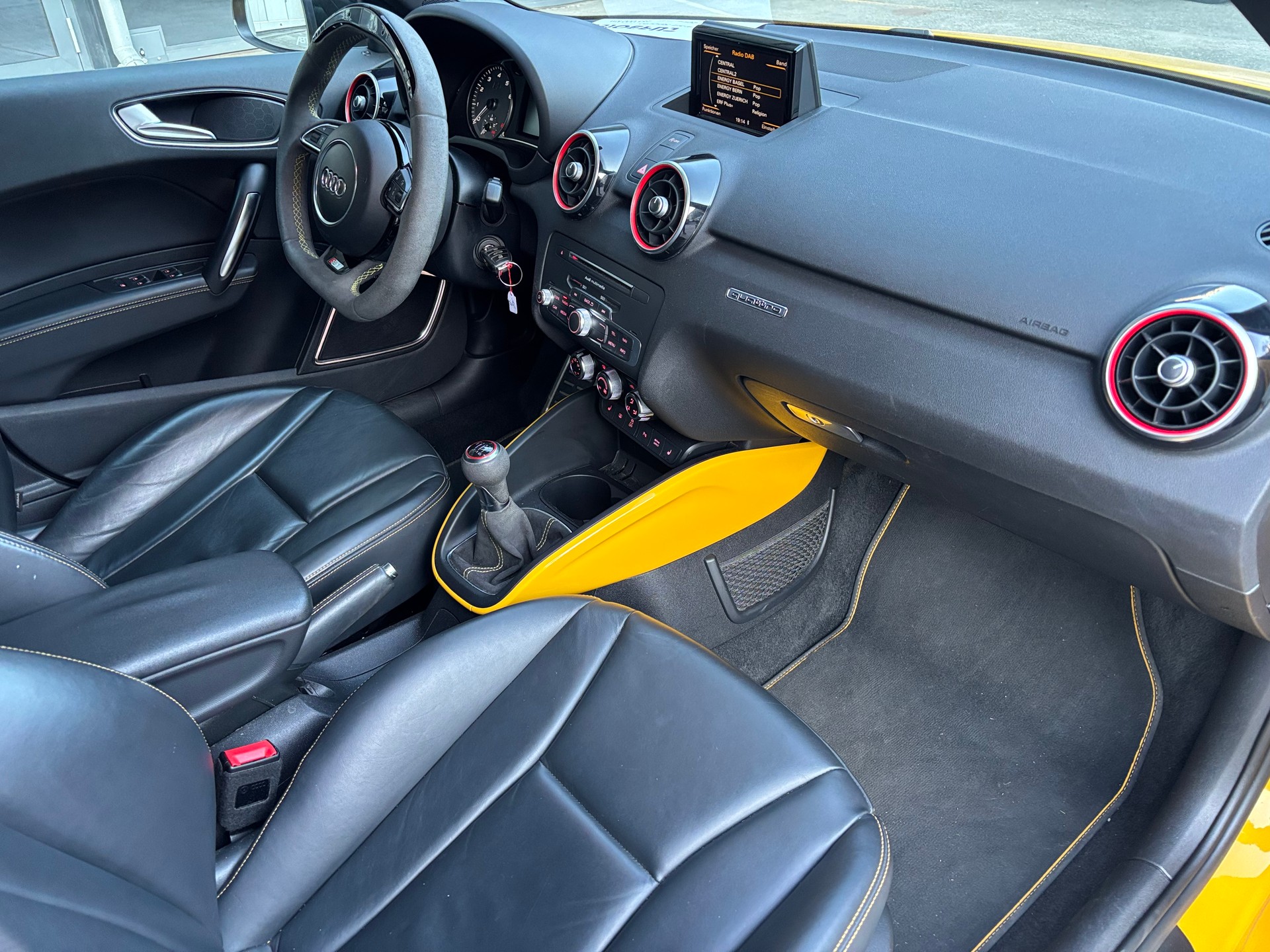 AUDI S1 Sportback Quattro Showcar-image-12