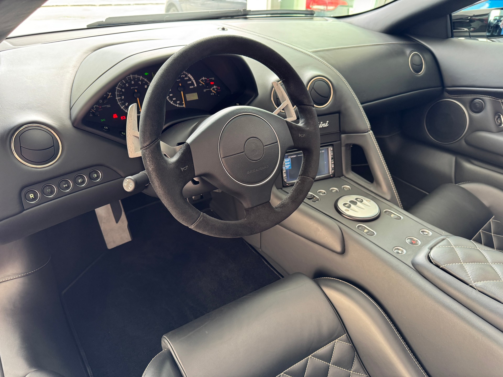 LAMBORGHINI Murciélago LP640-4 Roadster-image-11