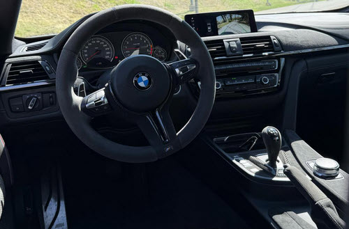 BMW M4 Coupé CS DKG-image-10