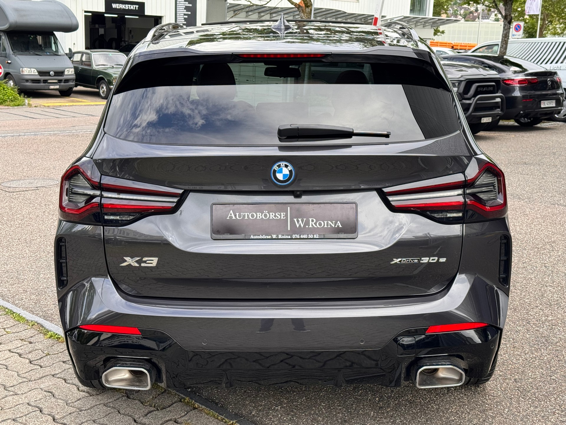 BMW X3 xDrive 30e M Sport-showroom-element-3