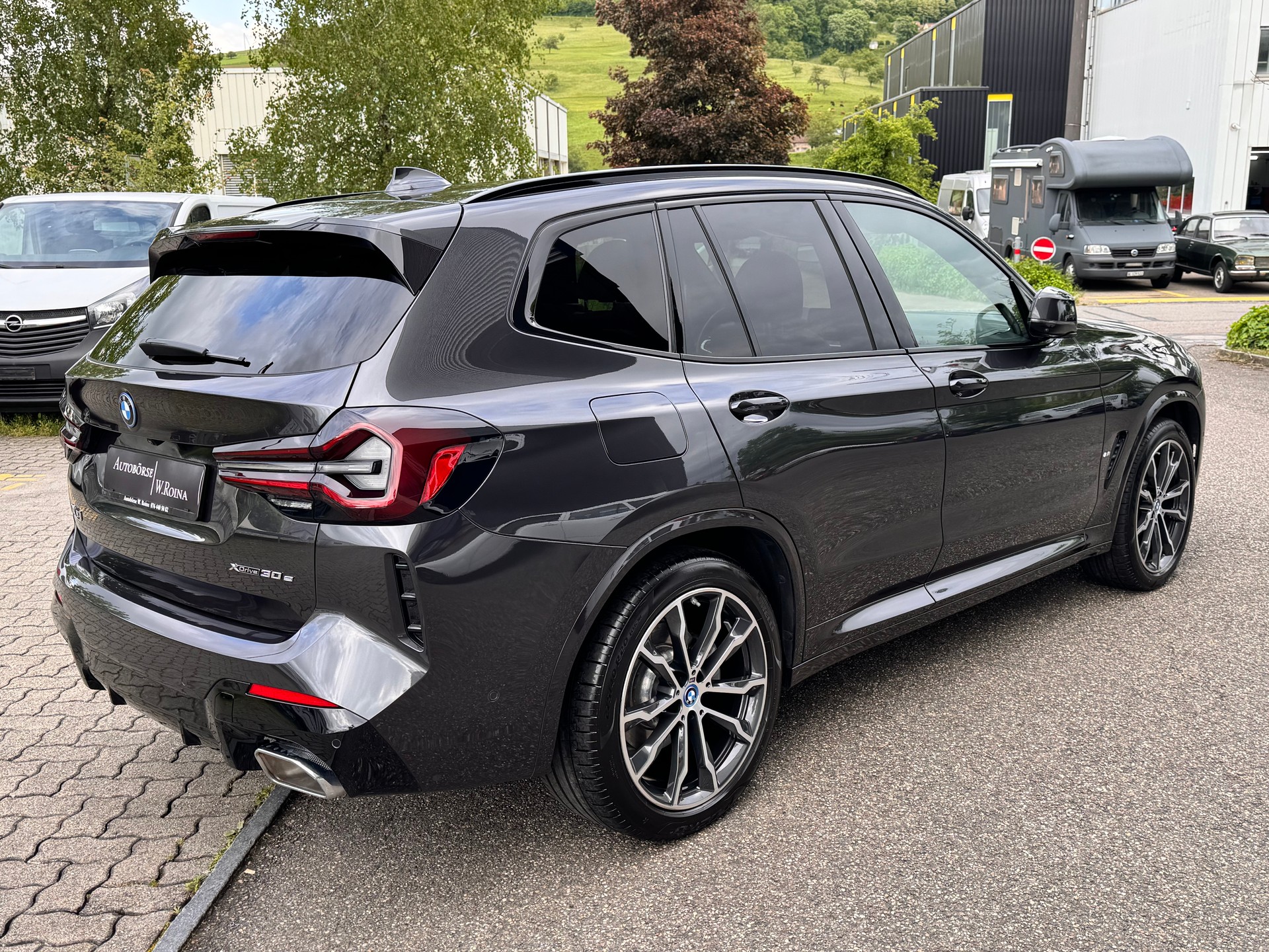 BMW X3 xDrive 30e M Sport-showroom-element-2