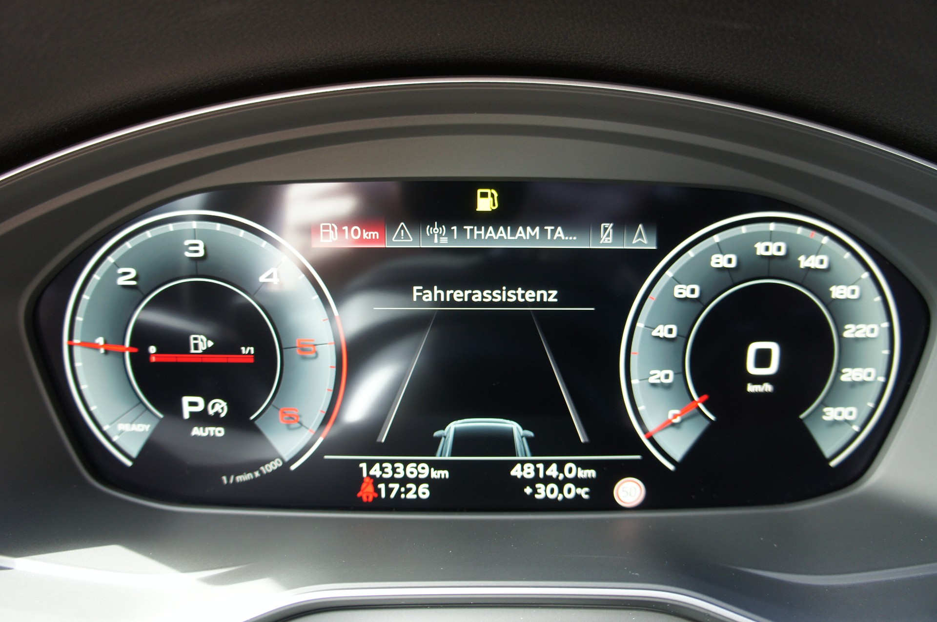 AUDI A4 Avant 40 TDI S line quattro S-tronic-image-23