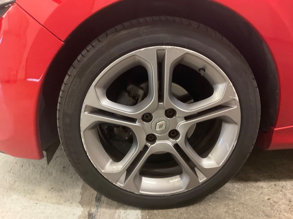 RENAULT Clio 1.2 TCe GT-showroom-element-2