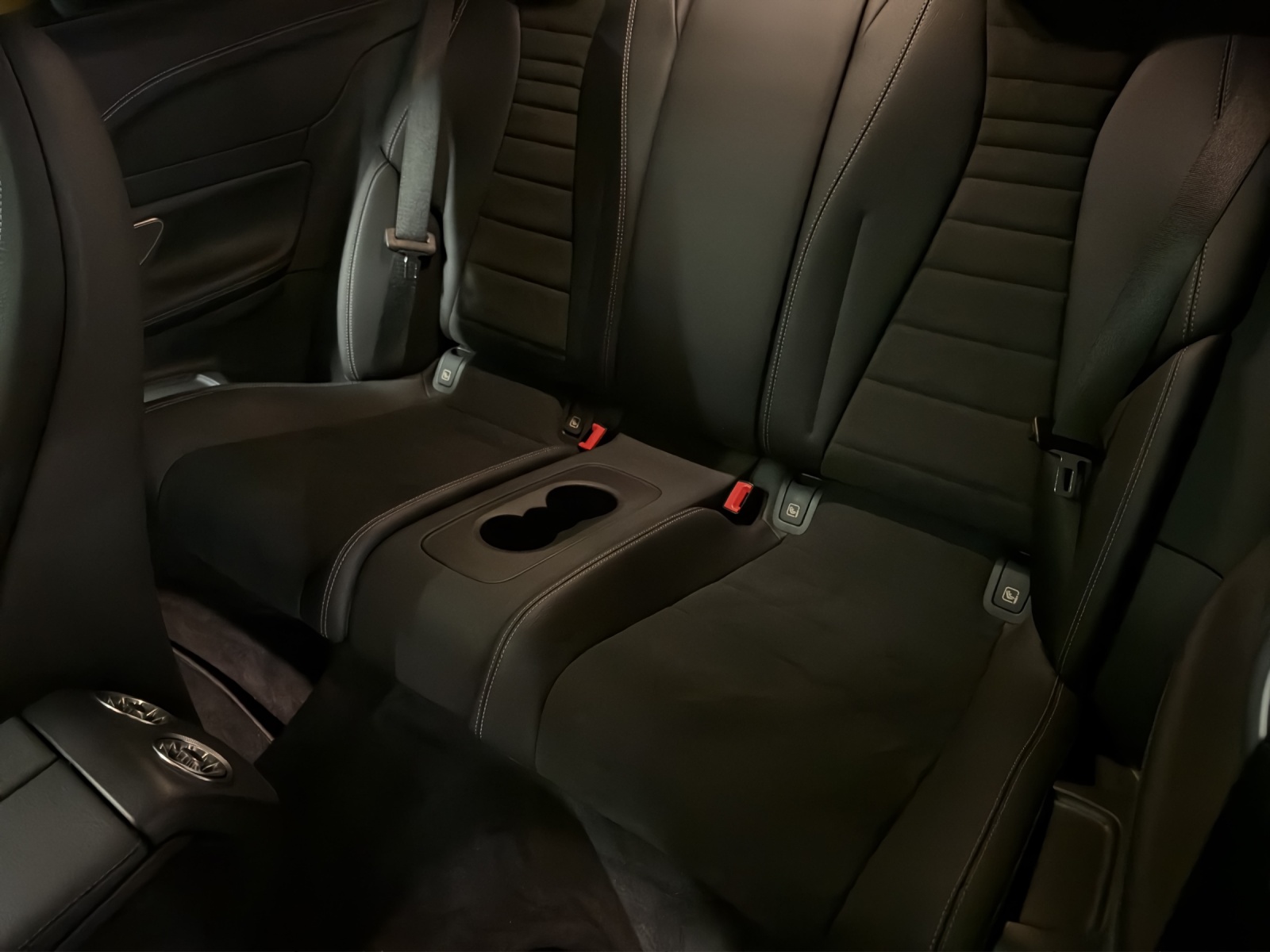 Image MERCEDES-BENZ E-200 E 200 Coupé 4Matic AMG Line 9G-Tronic