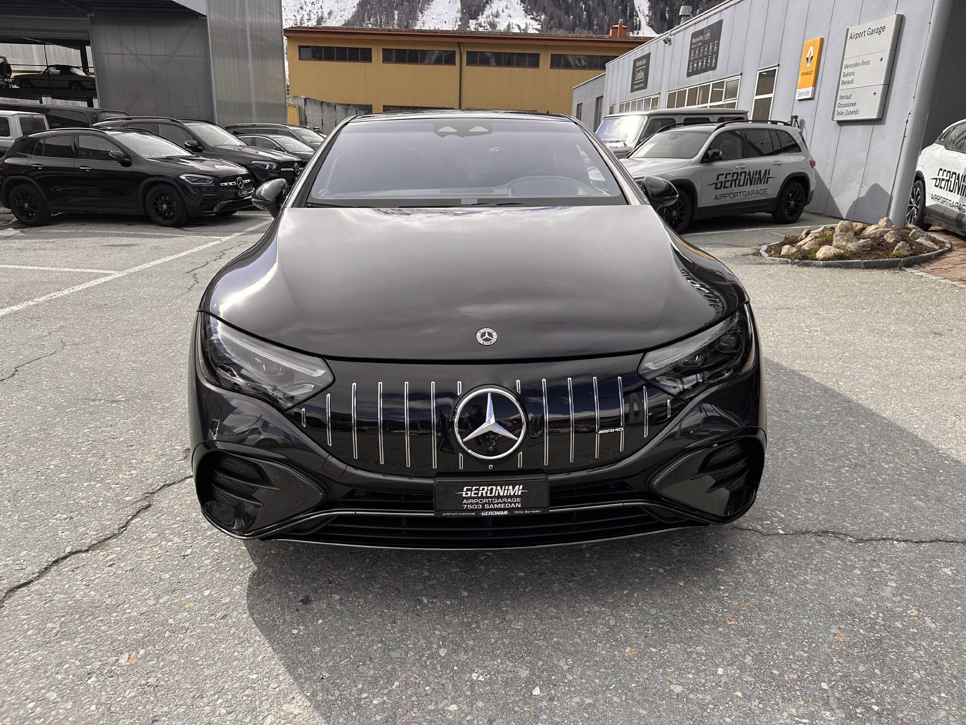 MERCEDES-BENZ EQE 43 AMG 4matic-showroom-element-3