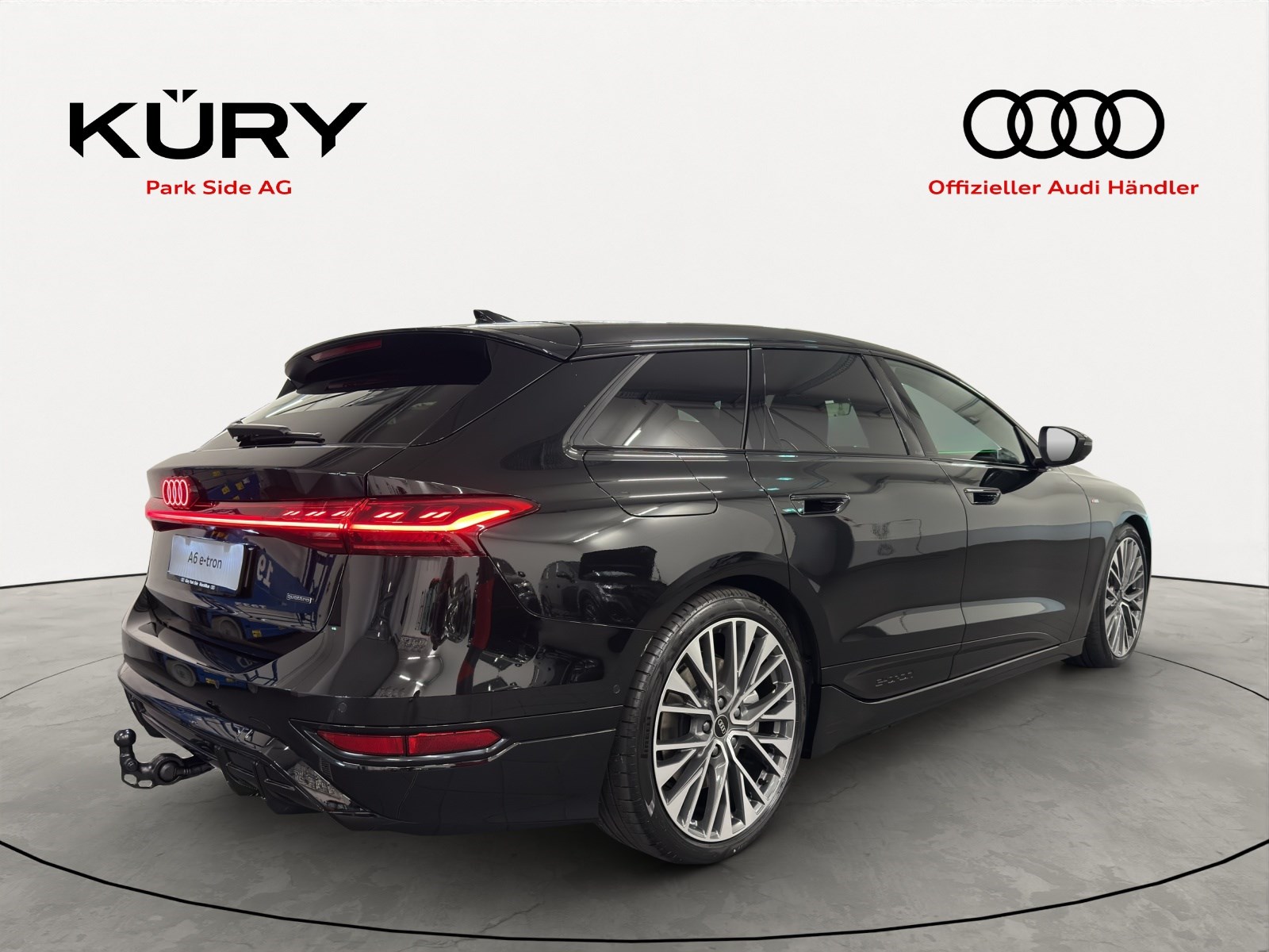 AUDI A6 Avant e-tron quattro-showroom-element-3