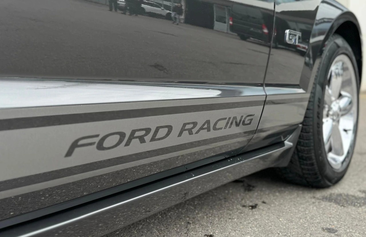 FORD Mustang 4.6l GT V8-showroom-element-2