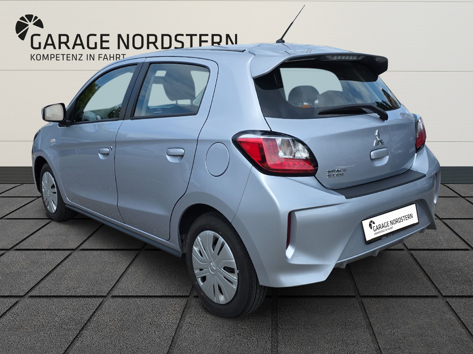 MITSUBISHI Space Star 1.2 MIVEC Inform-showroom-element-2