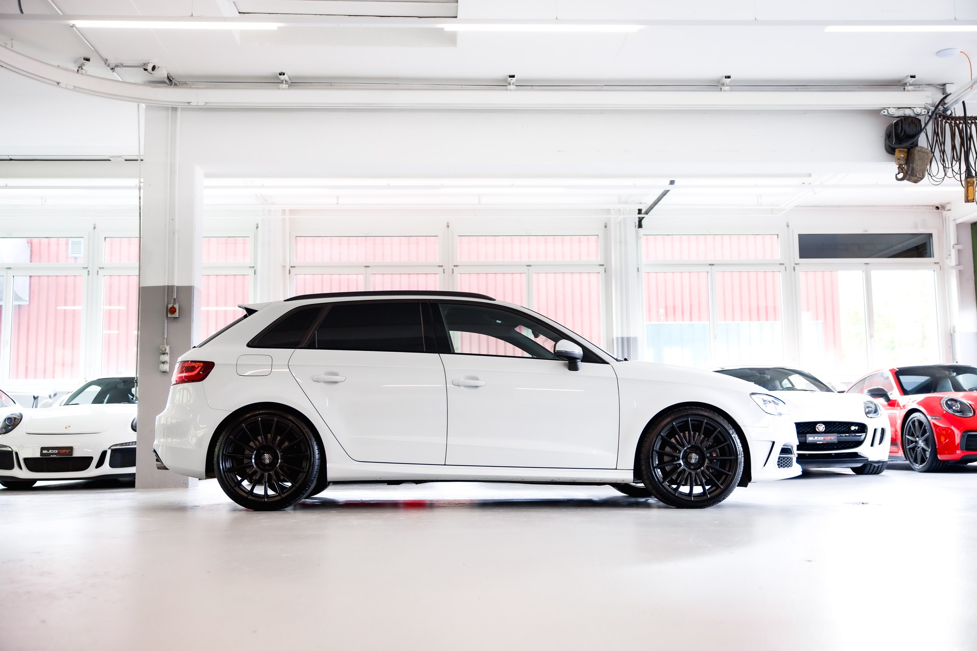 AUDI S3 Sportback 2.0 TFSI quattro S-tronic-showroom-element-3