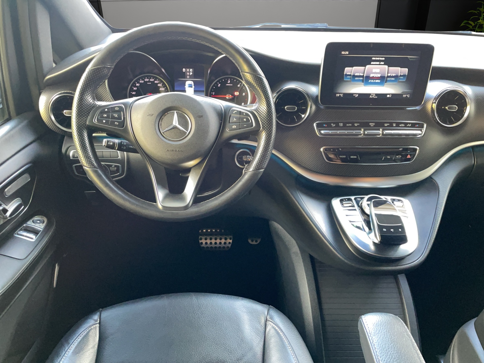 Image MERCEDES-BENZ V-300 V 300 d lang 4Matic 9G-Tronic