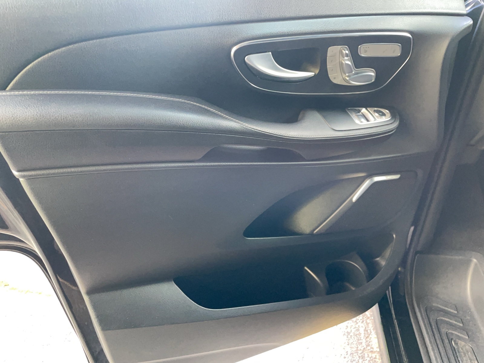 Image MERCEDES-BENZ V-300 V 300 d lang 4Matic 9G-Tronic