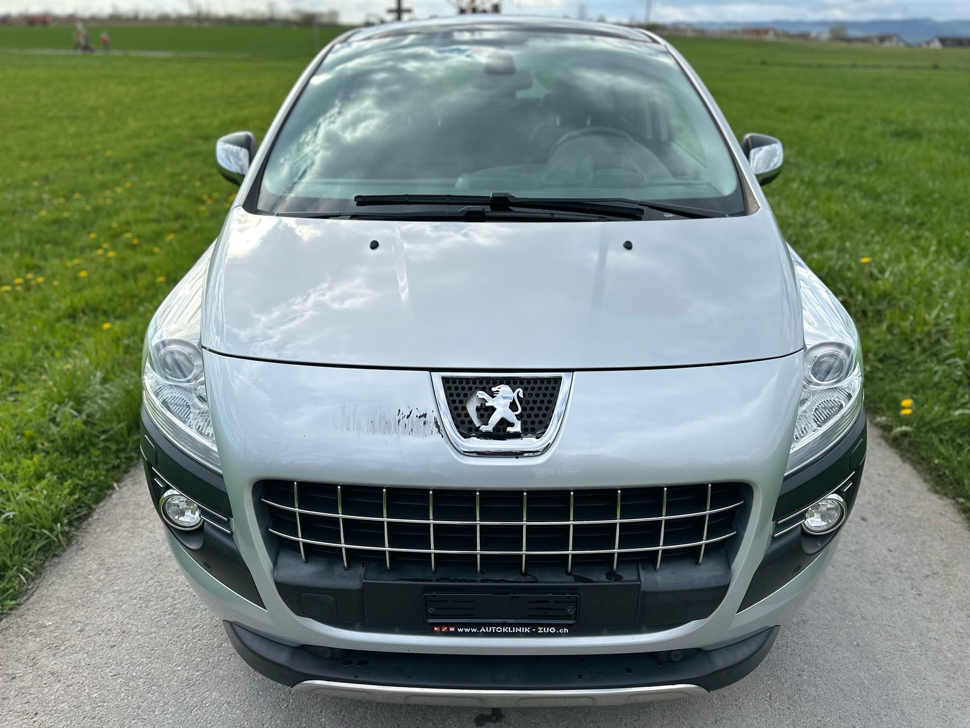 PEUGEOT 3008 1.6 16V T Platinum Tiptronic-showroom-element-2