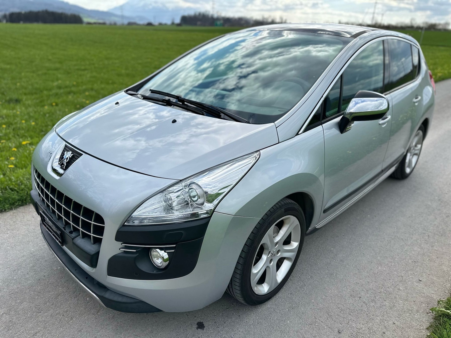 PEUGEOT 3008 1.6 16V T Platinum Tiptronic-showroom-element-1