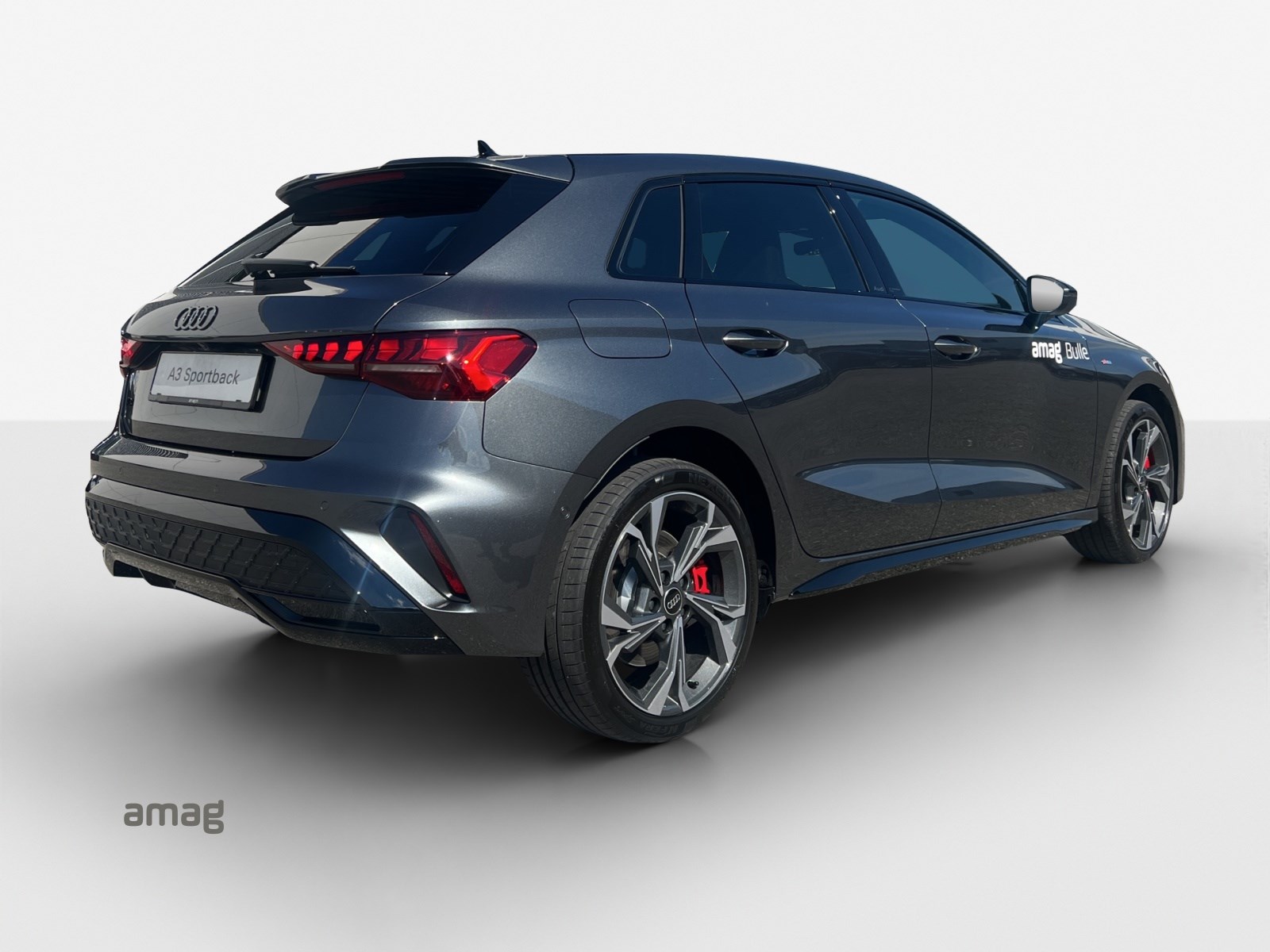 AUDI A3 Sportback 45 TFSI e S line-image-6