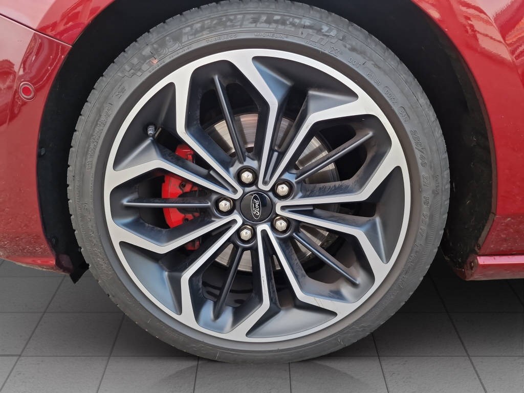 FORD Focus SW 2.0 EcoBlue 150 ST-Line-image-15
