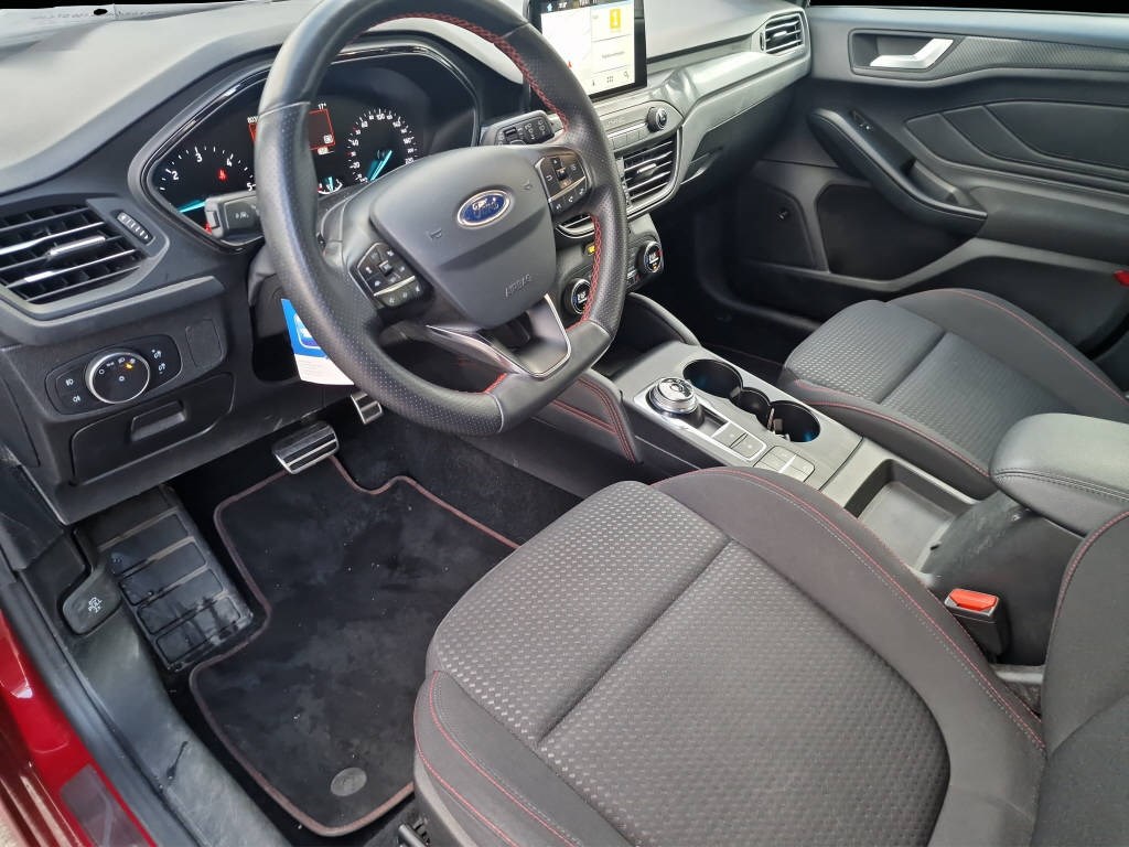 FORD Focus SW 2.0 EcoBlue 150 ST-Line-image-8