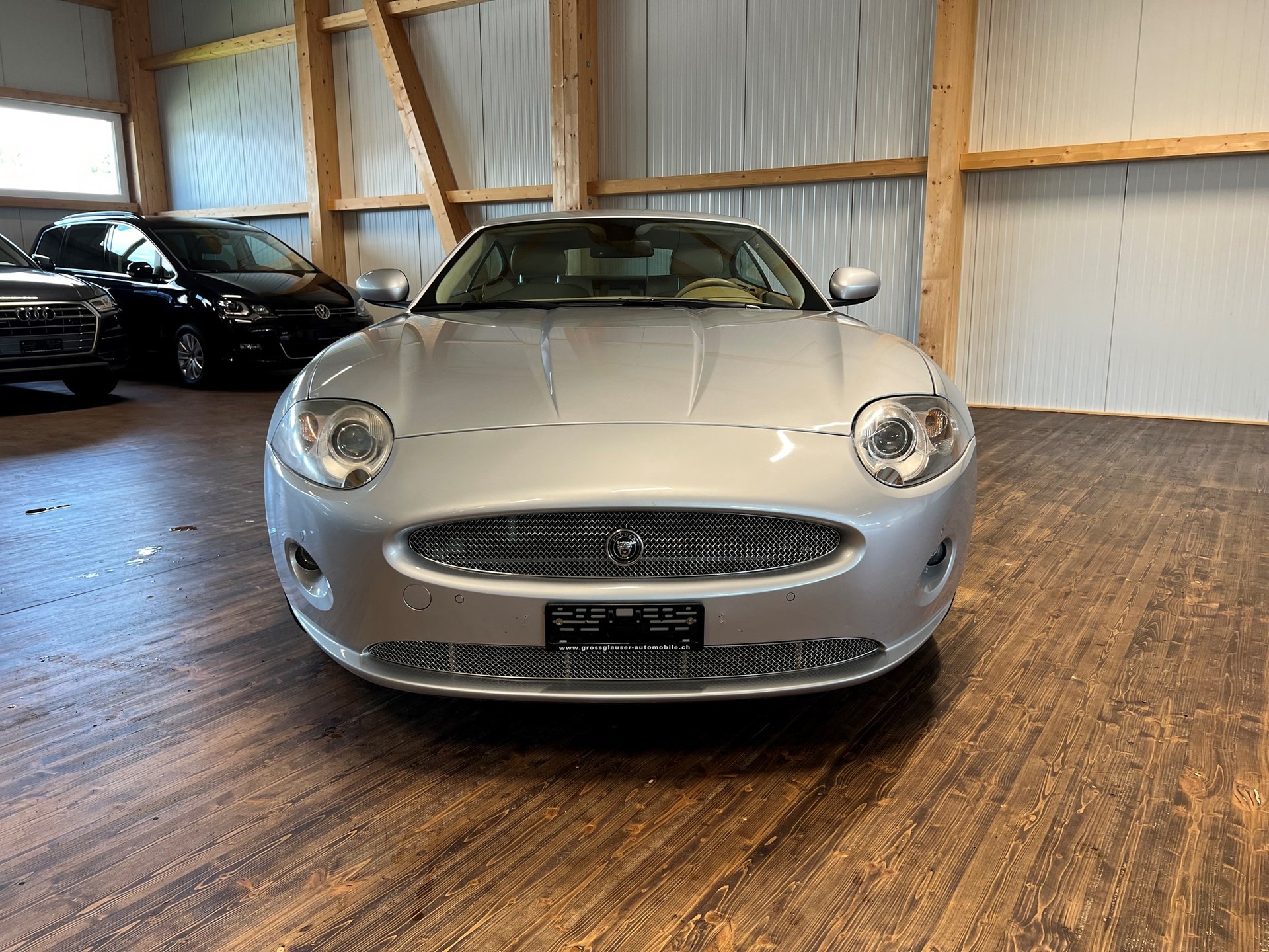 JAGUAR XK 3.5 V8 Automatic-showroom-element-1