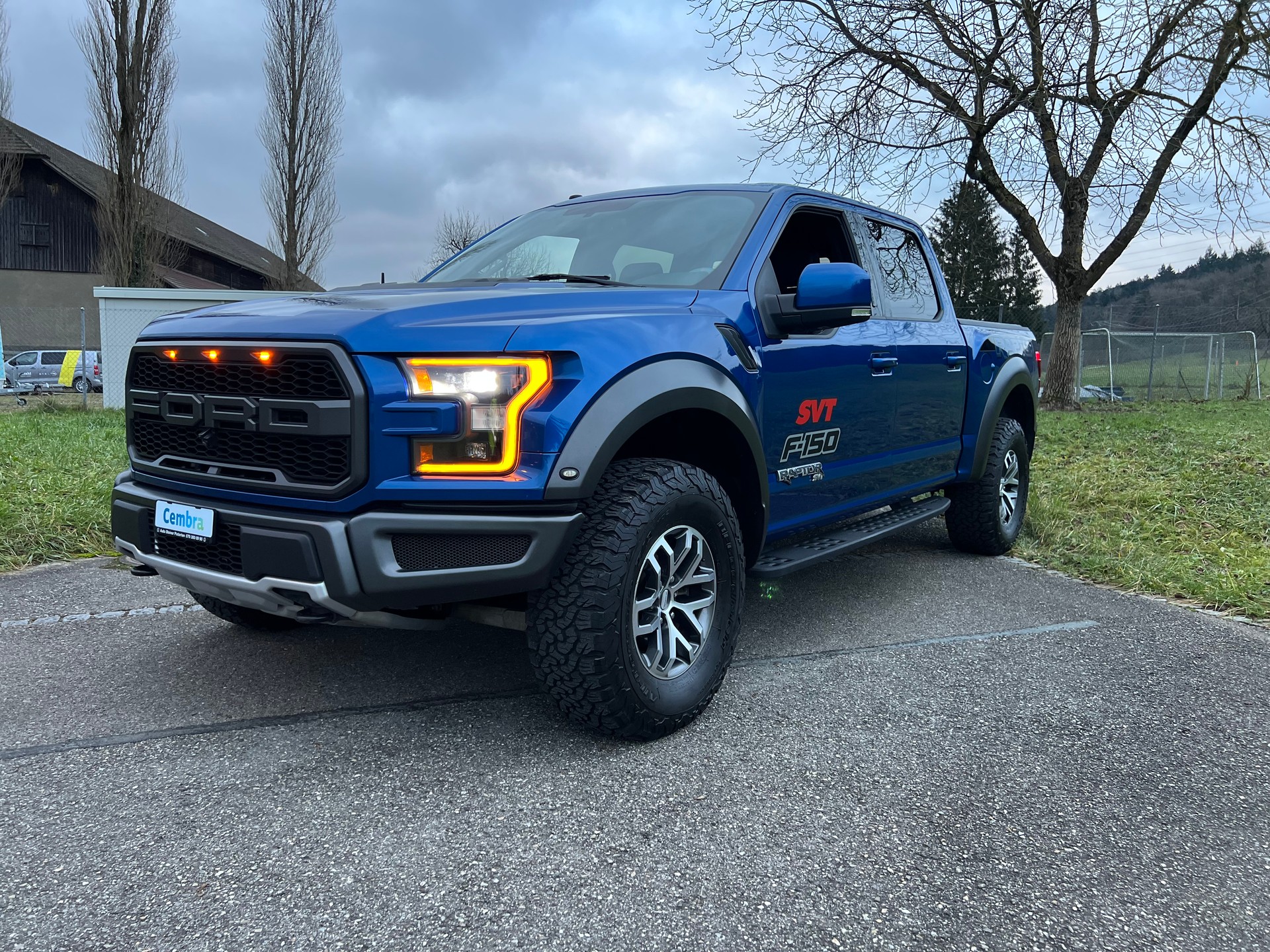 FORD F-150 "RAPTOR V6 450 PS" PICK UP. 2017 AB MFK AB SERVICE.  5 PLÄTZER MIT AHK 3500 KG . MIT GARANTIE.-showroom-element-2