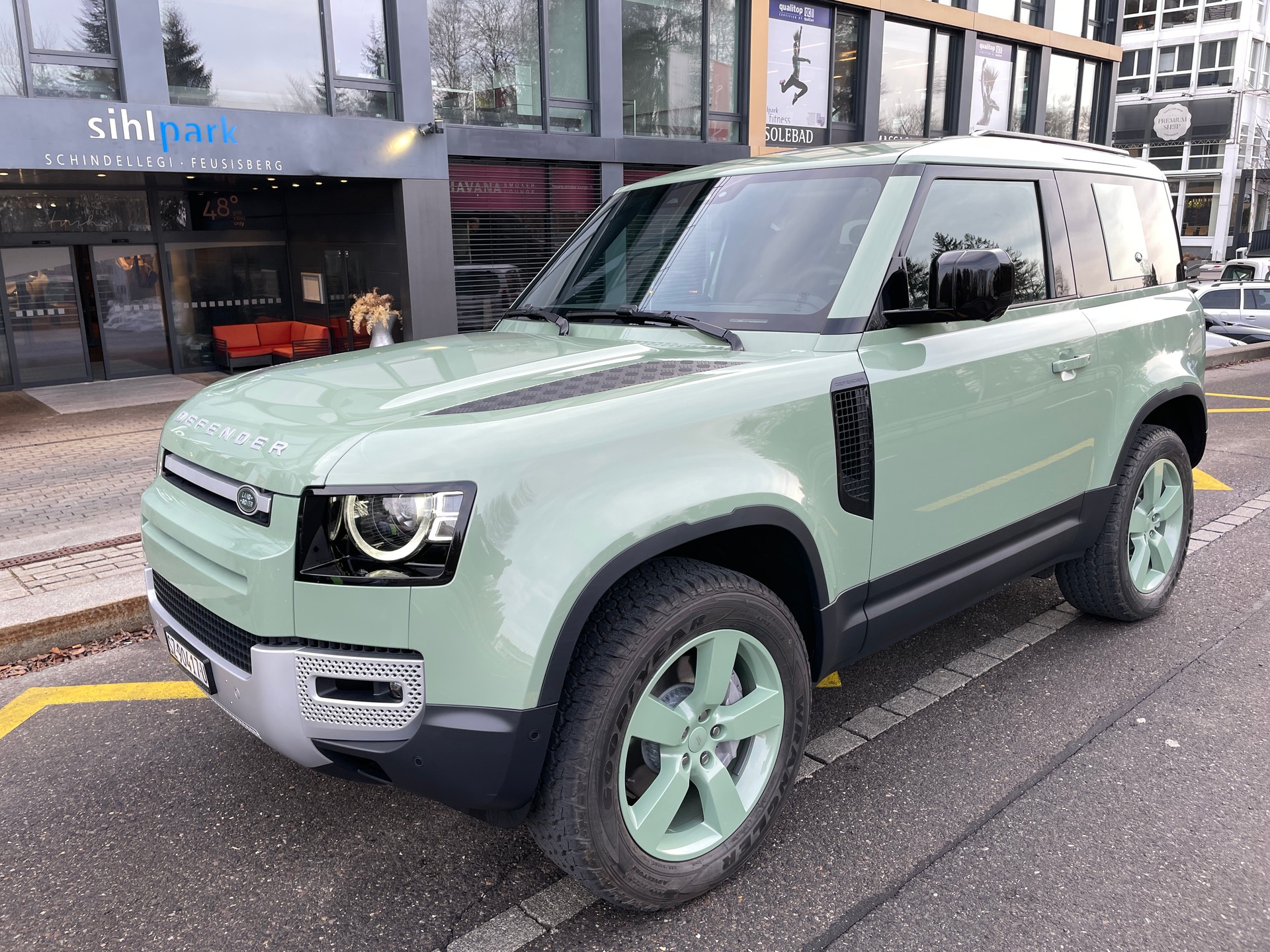 LAND ROVER Defender 90 3.0D I6 300 75th EDITION AT8