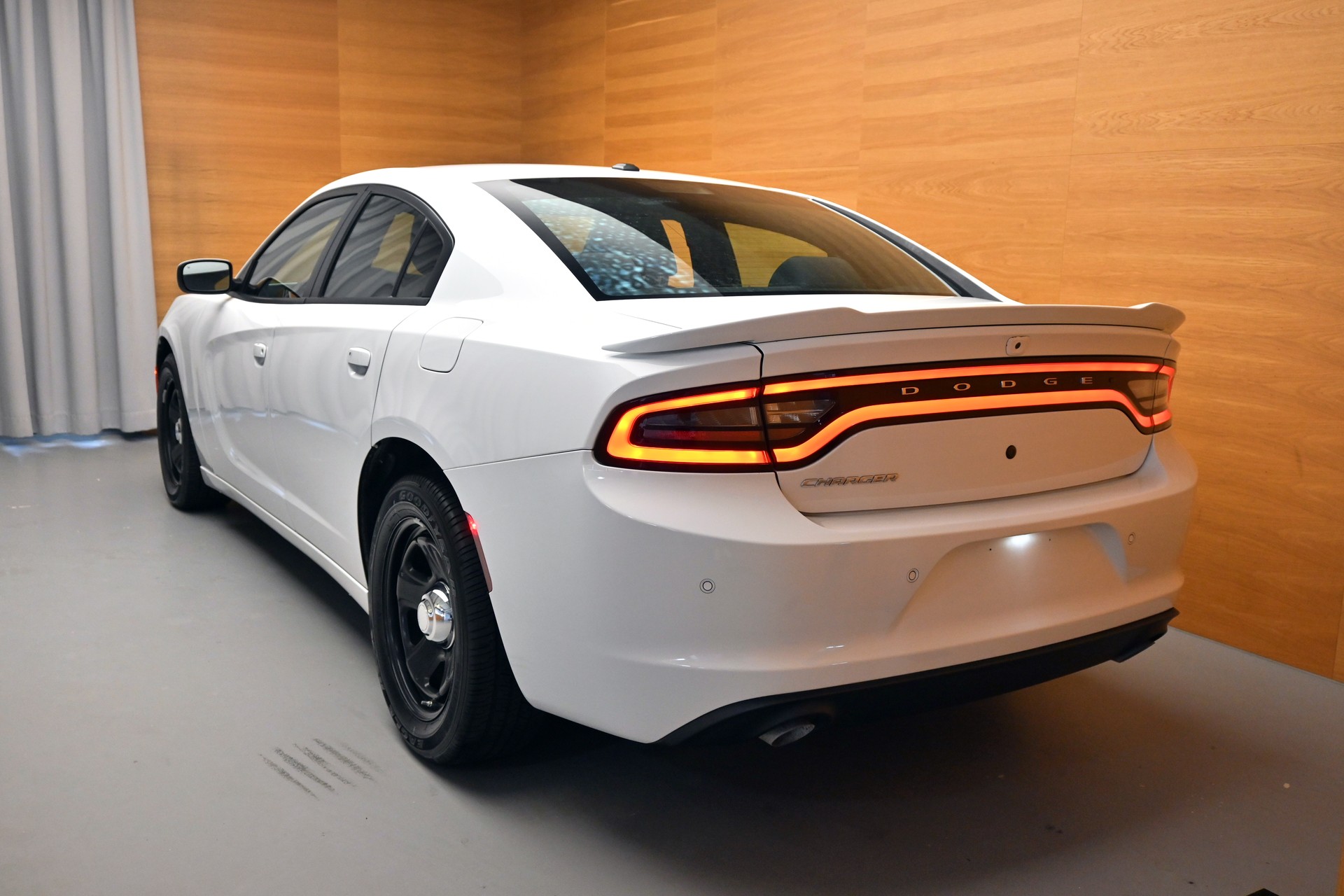 DODGE Charger-image-4