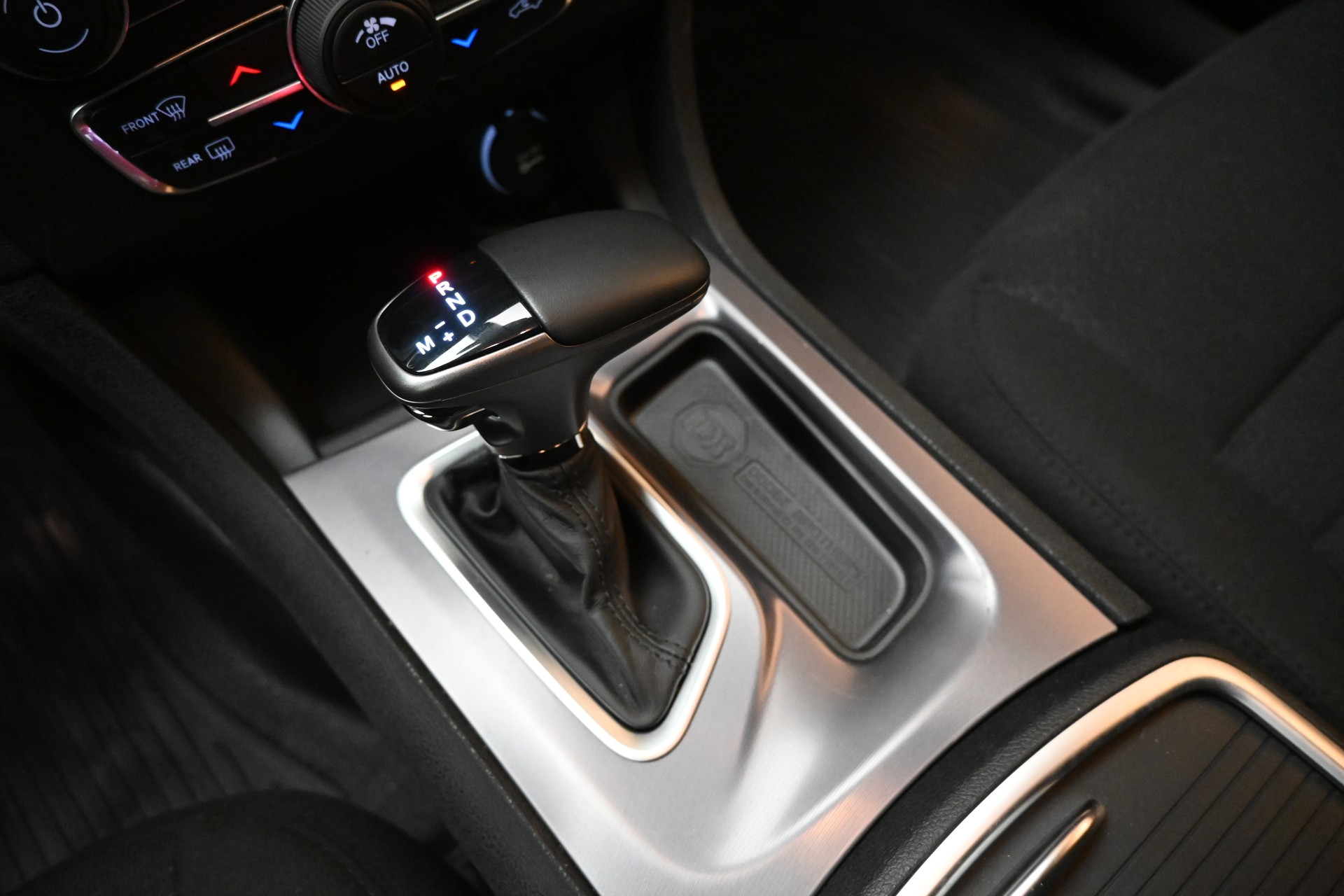 DODGE Charger-image-11