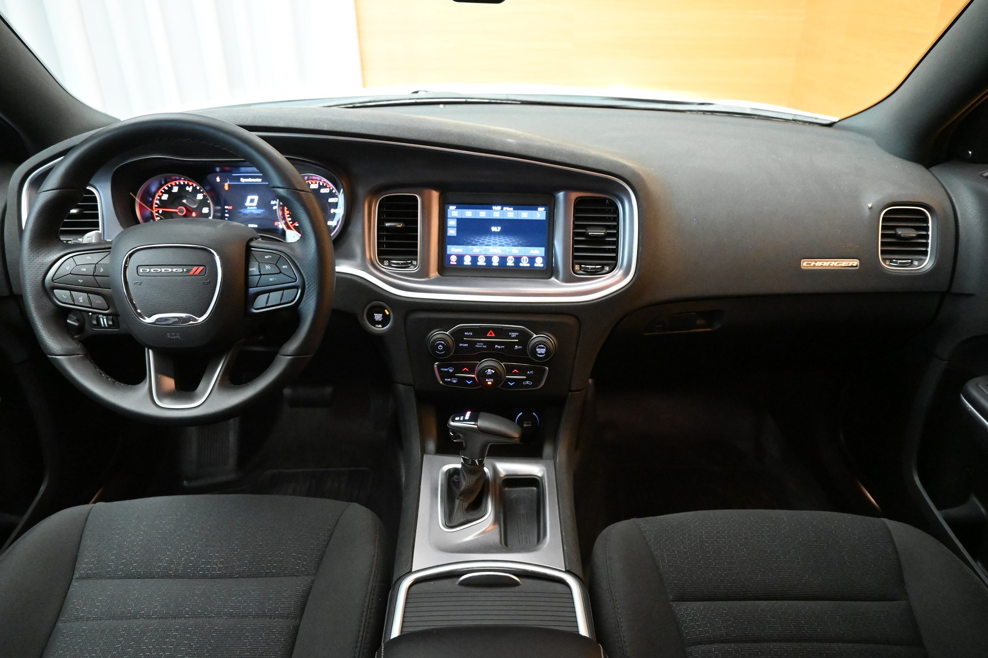 DODGE Charger-image-9