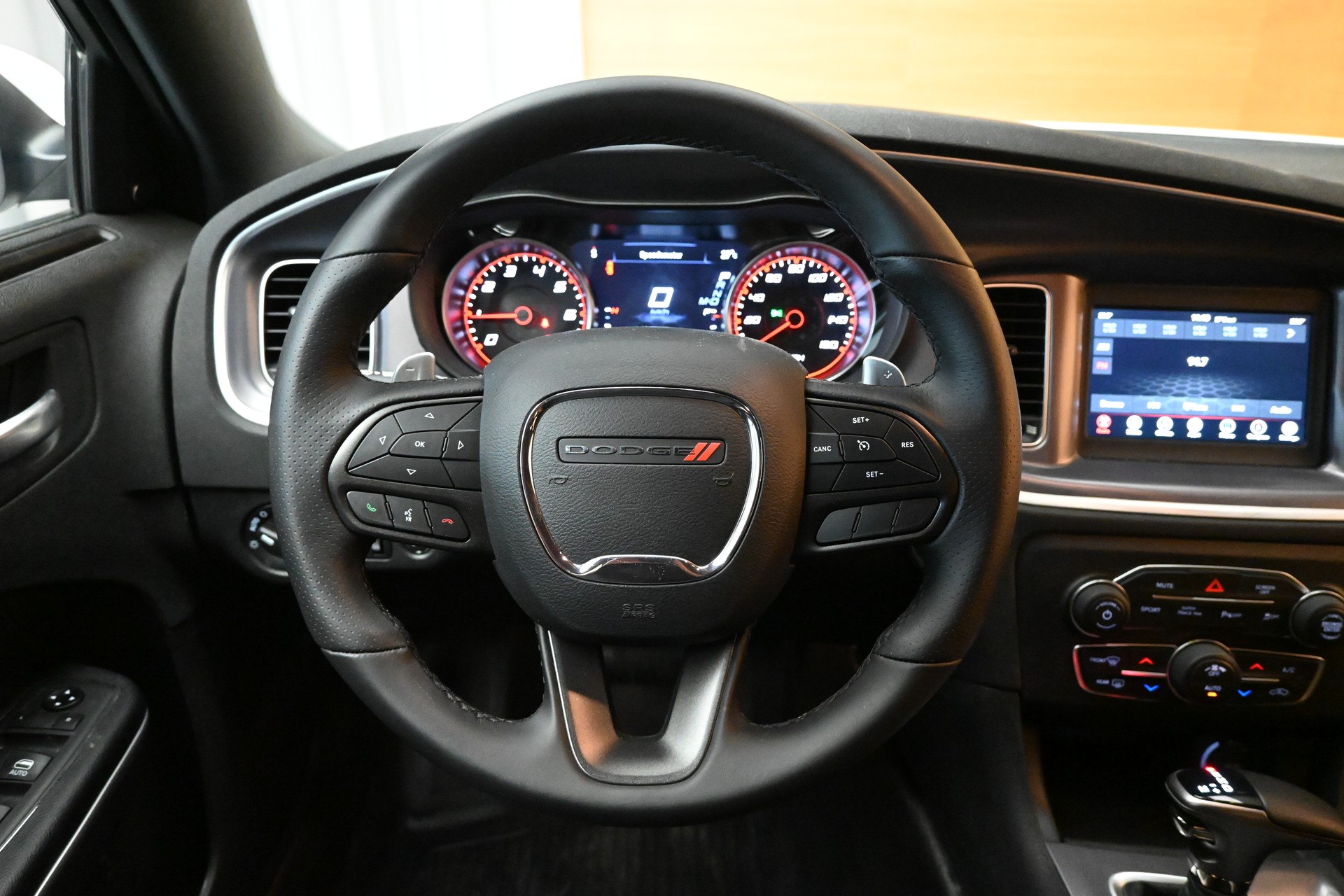 DODGE Charger-image-10