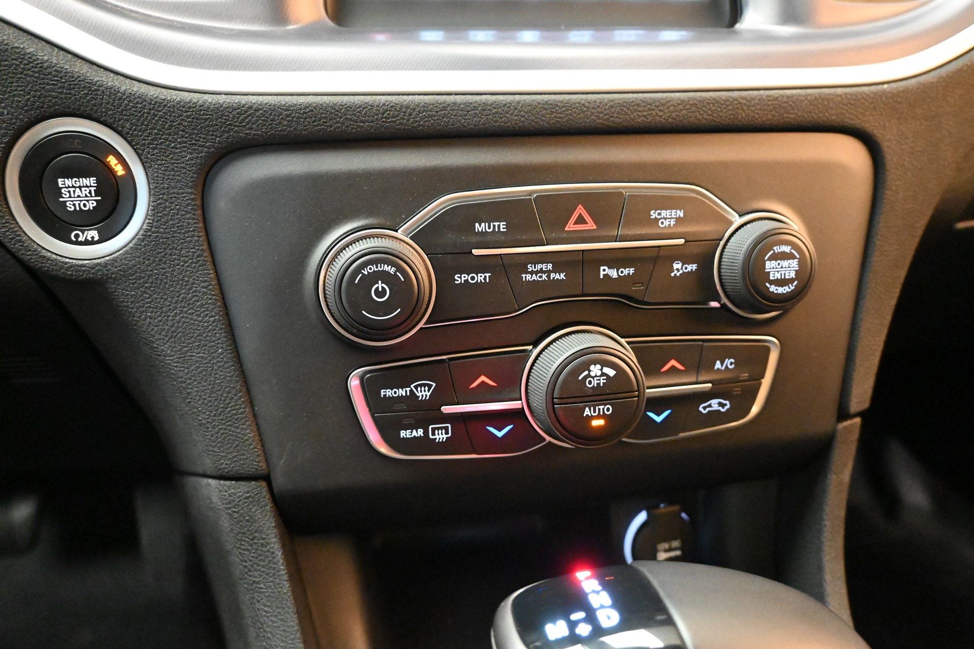 DODGE Charger-image-16