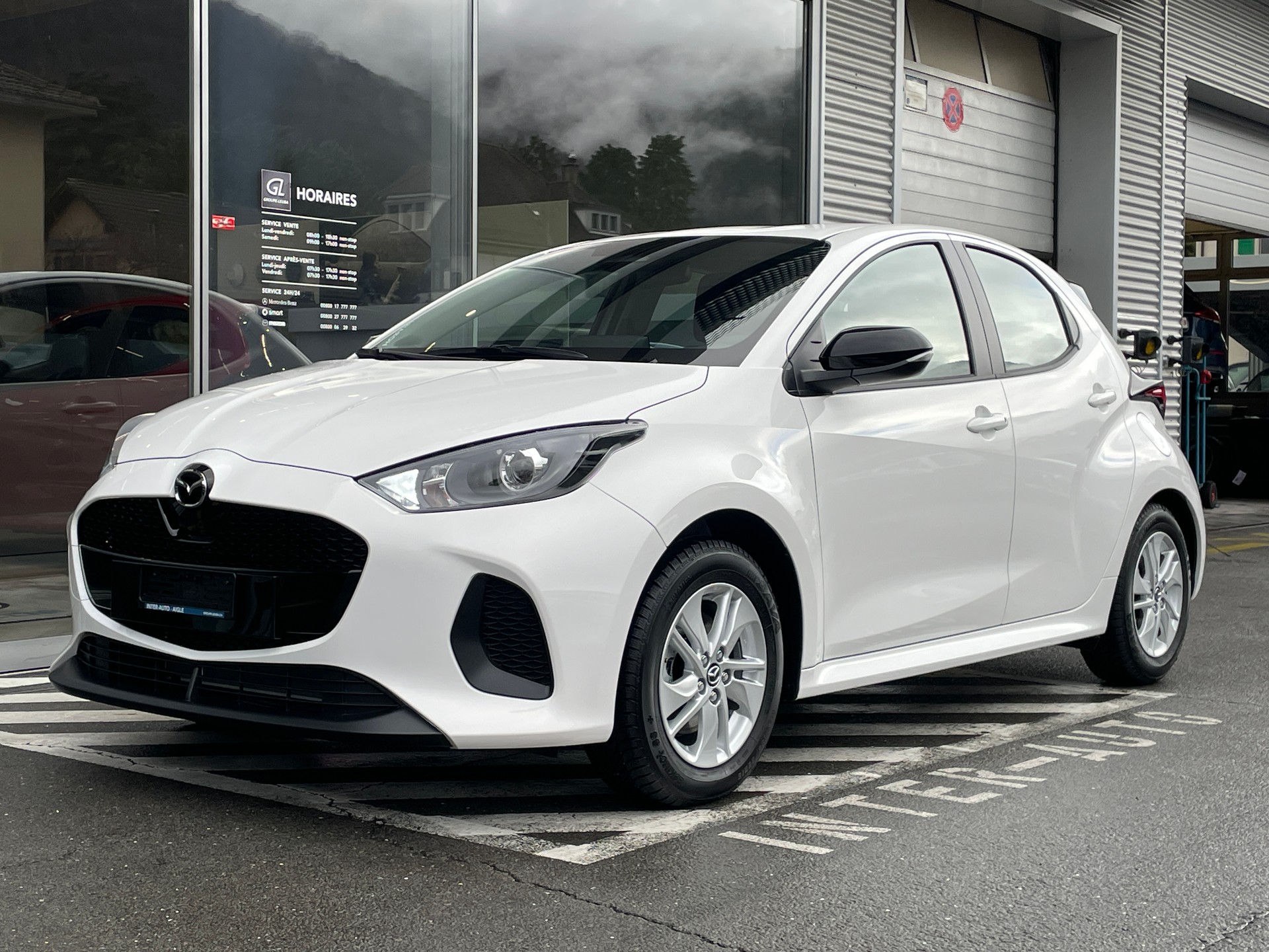 Photo MAZDA 2 2 Hybrid Centre-line