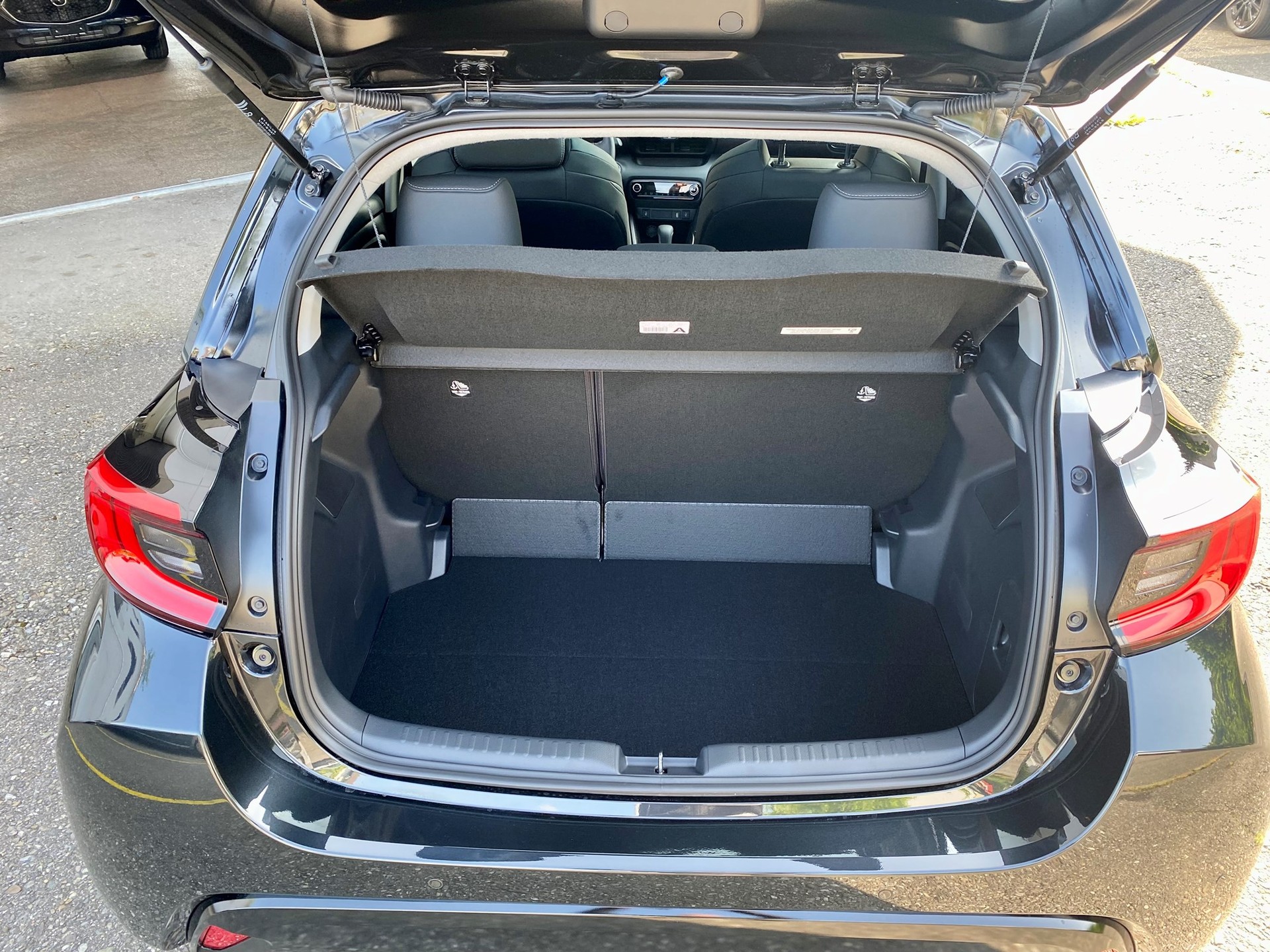 MAZDA 2 Hybrid Select-image-20