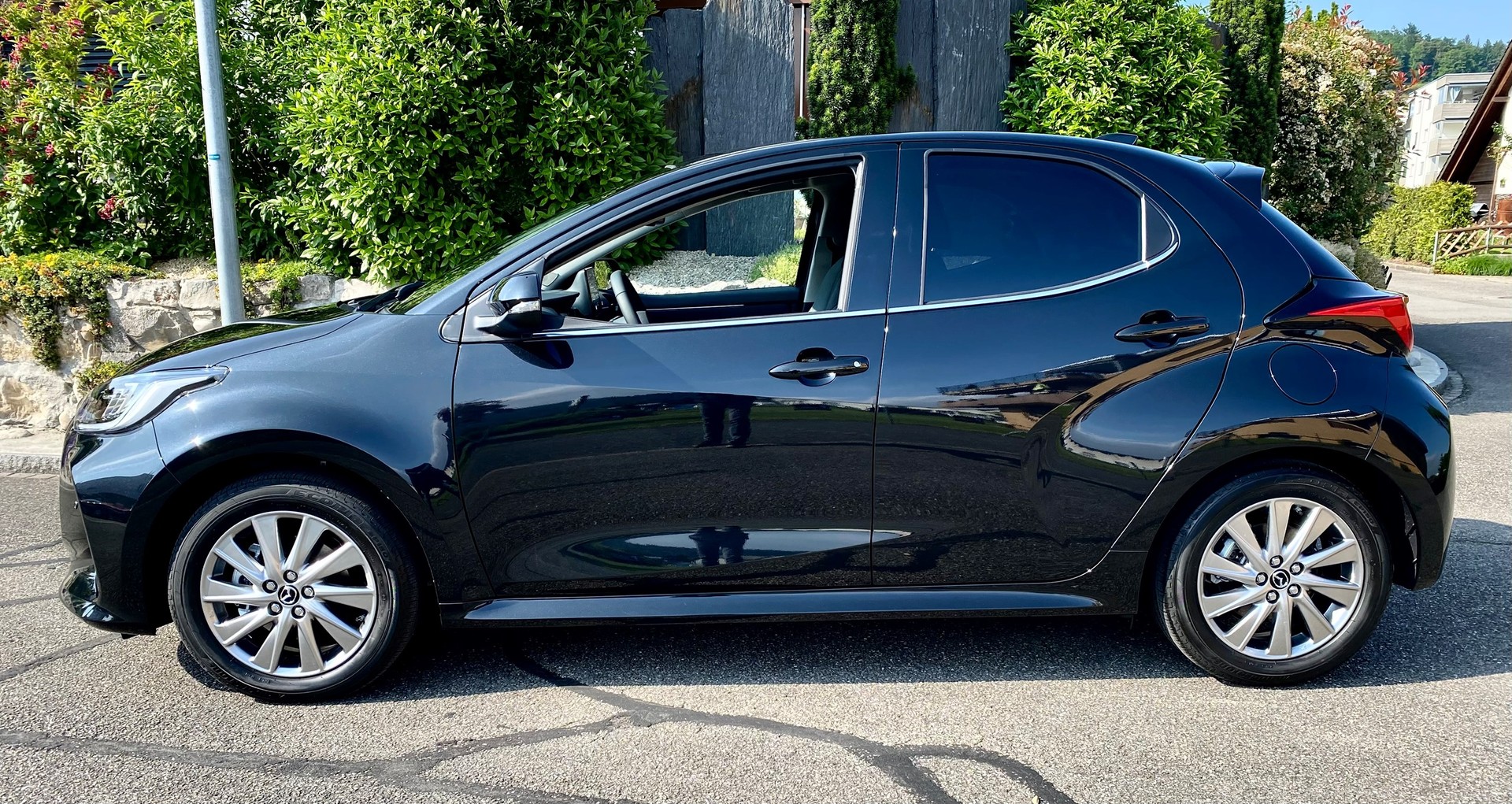 MAZDA 2 Hybrid Select-image-16