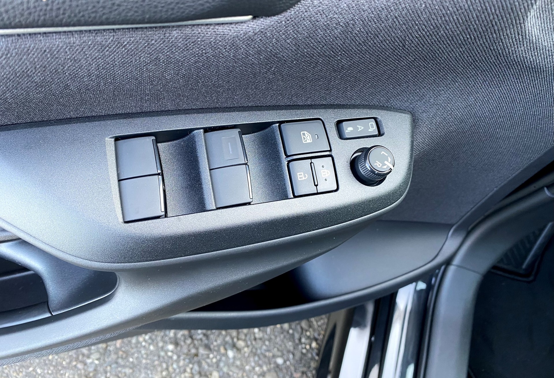 MAZDA 2 Hybrid Select-image-27