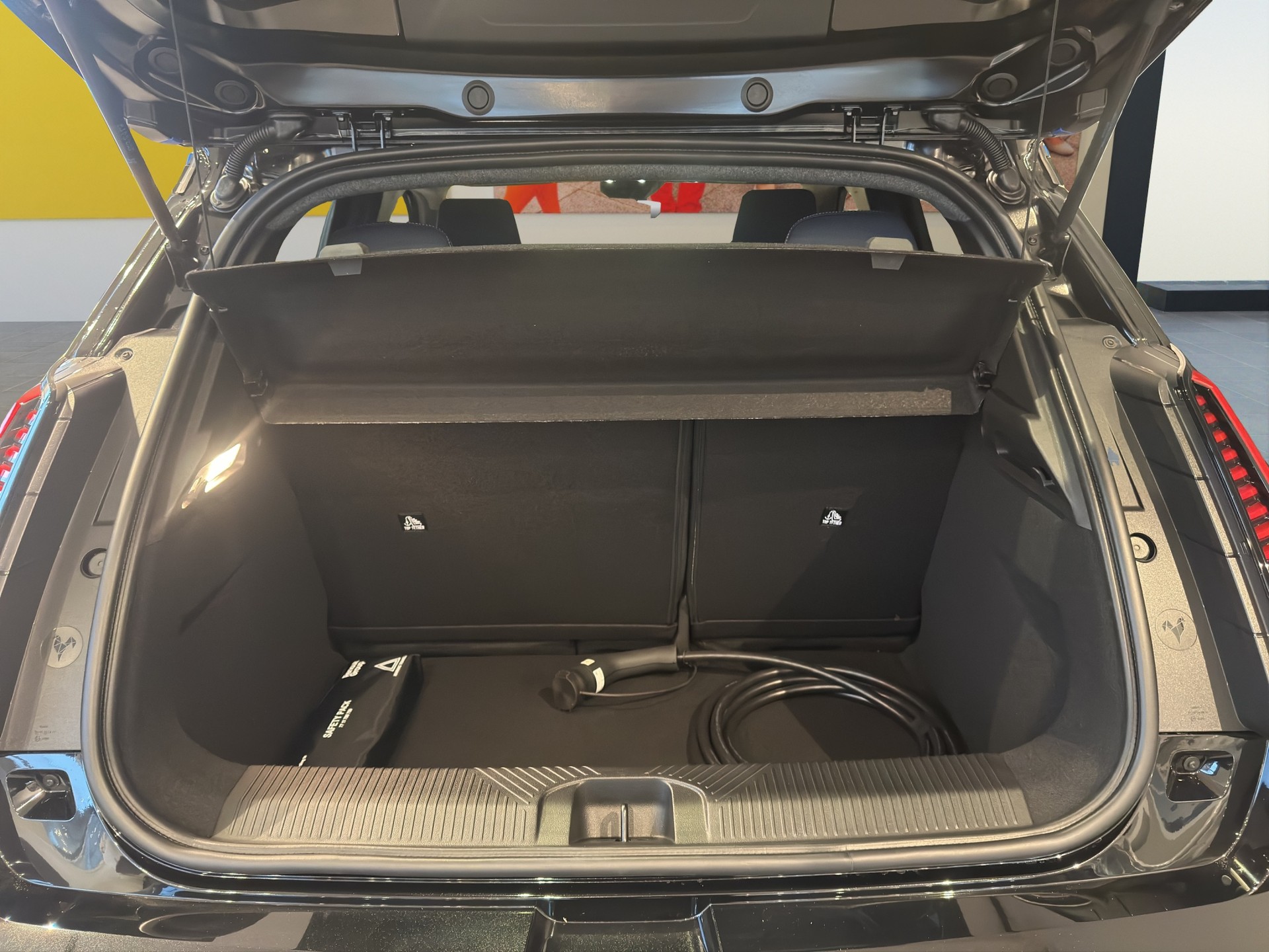 ALPINE A290 220 52kWh GT Performance-image-4