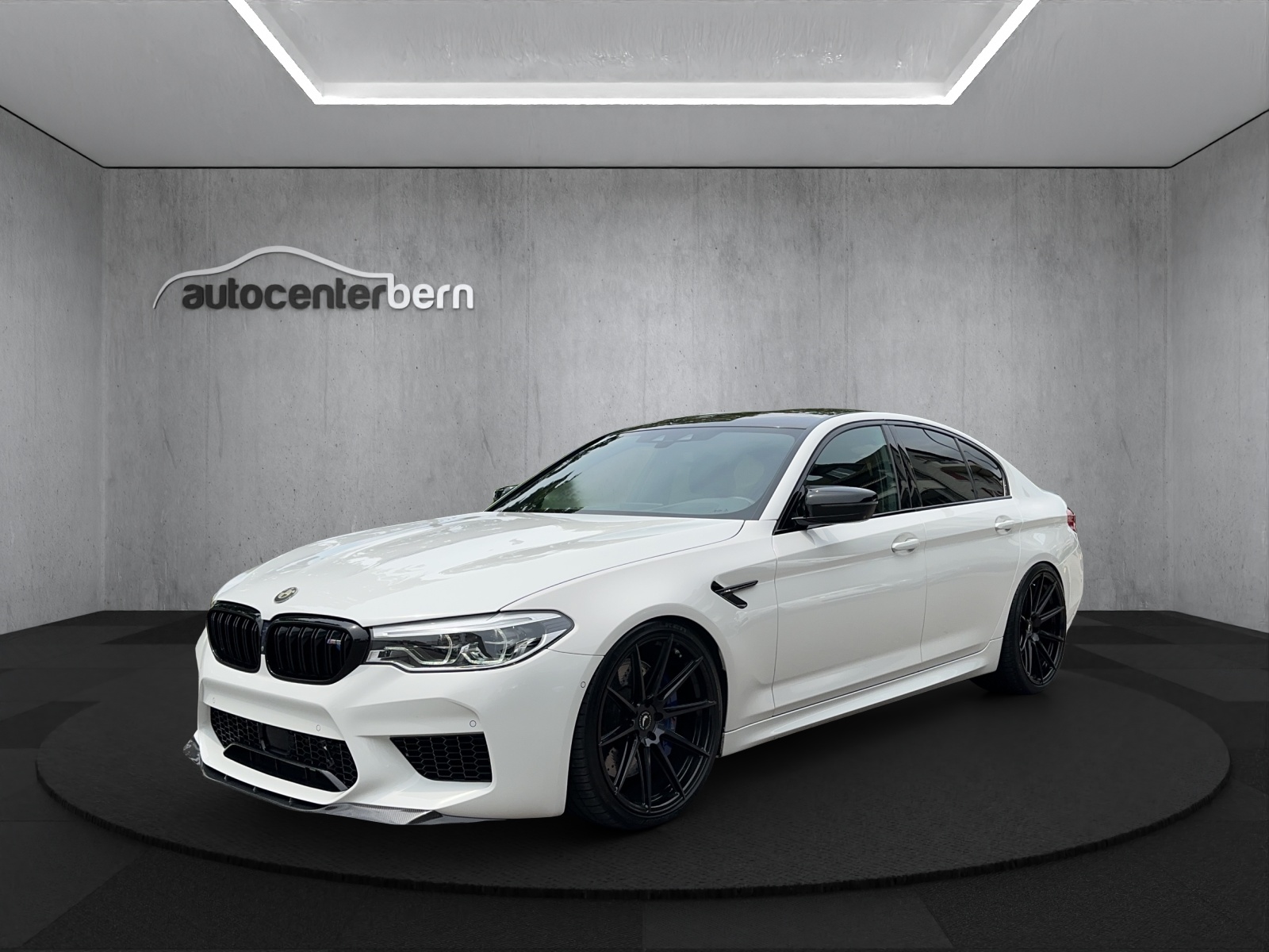 BMW M5 xDrive Competition Dähler*-showroom-element-2