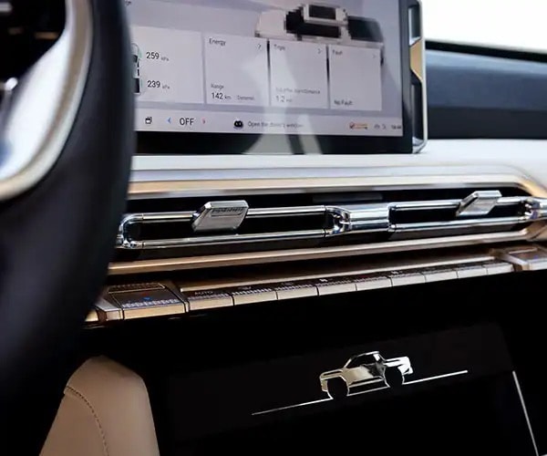 MAXUS eTerron 9 102kWh Premium-showroom-element-3