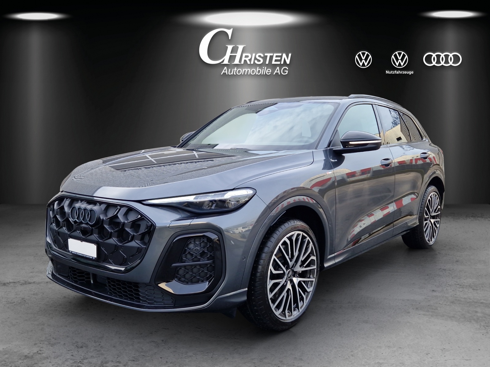 AUDI Q5 TDI quattro (SUV / Geländewagen) AUDI Q5 TDI quattro (SUV / Geländewagen)