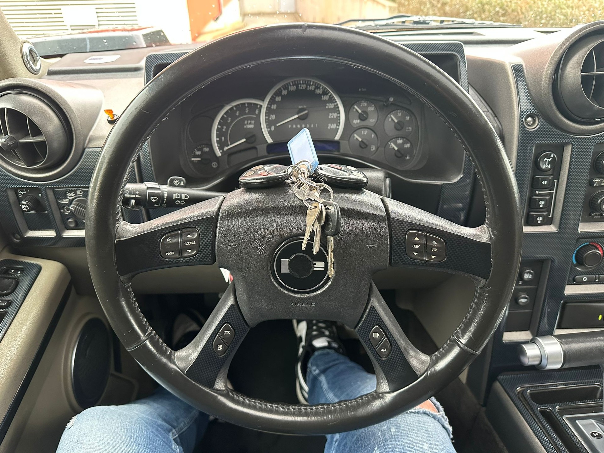 HUMMER H2 6.0-image-13