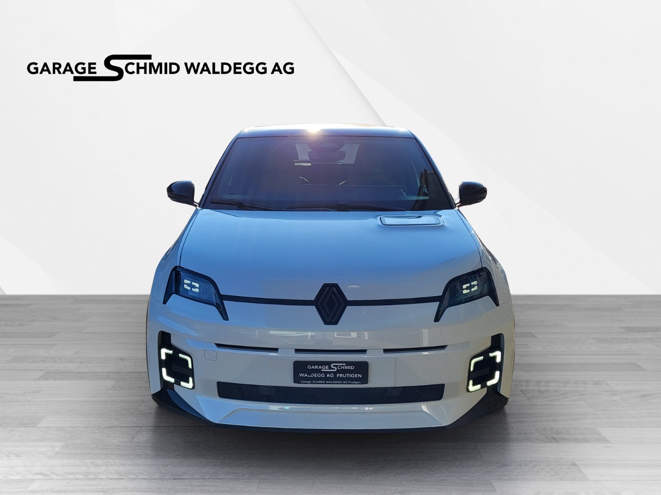 RENAULT R5 E-Tech Comfort Range 52 kWh Iconic Five-showroom-element-1