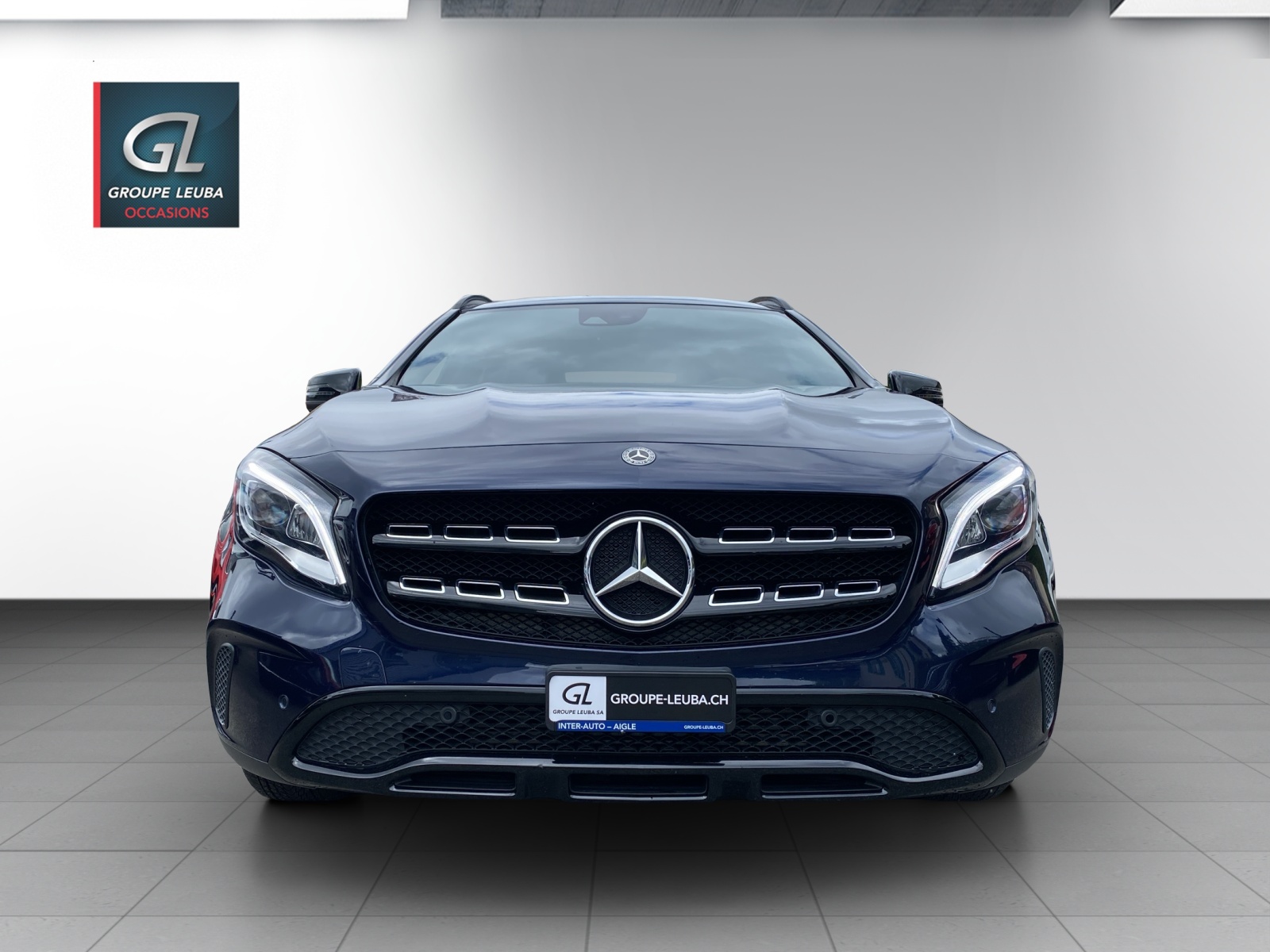 MERCEDES-BENZ GLA 220 Urban 4Matic-showroom-element-1