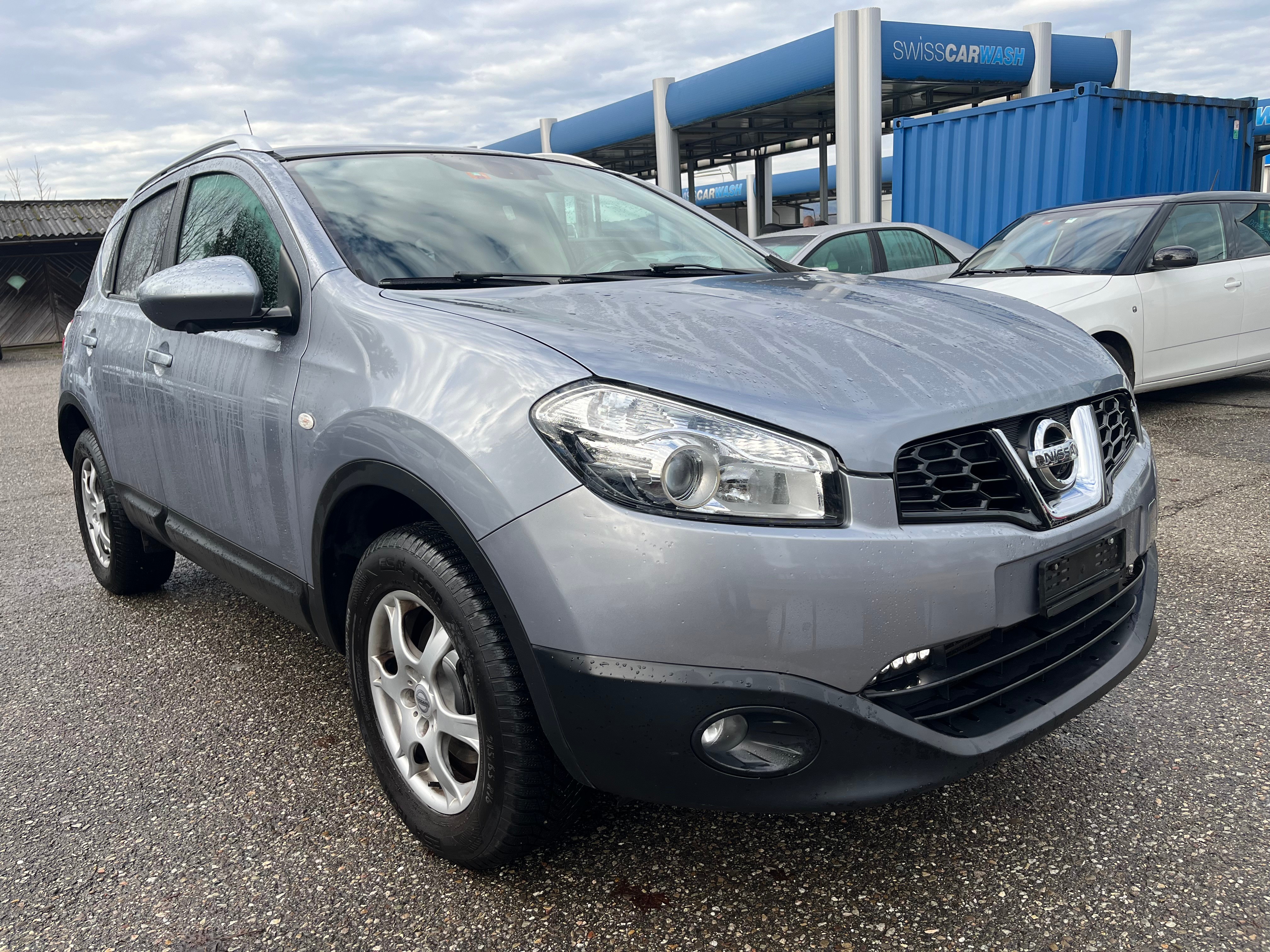 NISSAN Qashqai 1.6 (SUV / GelÃ¤ndewagen)