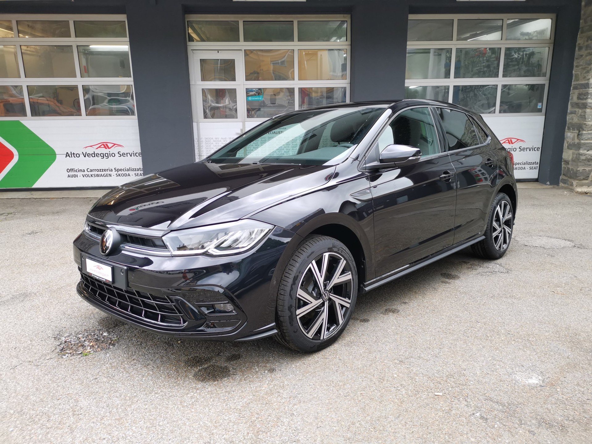 VW Polo 1.0 TSI R-Line DSG-image-1