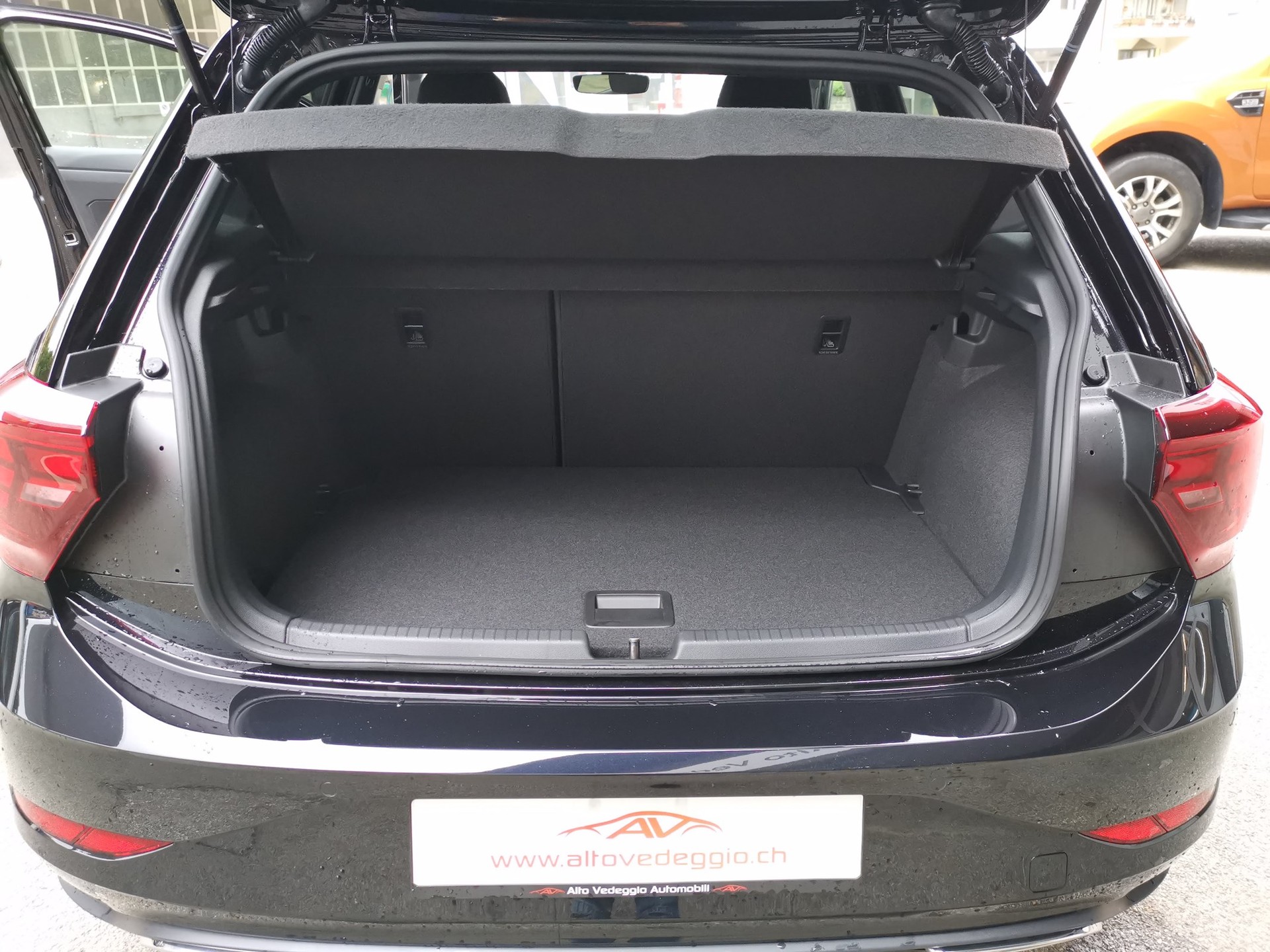 VW Polo 1.0 TSI R-Line DSG-image-14