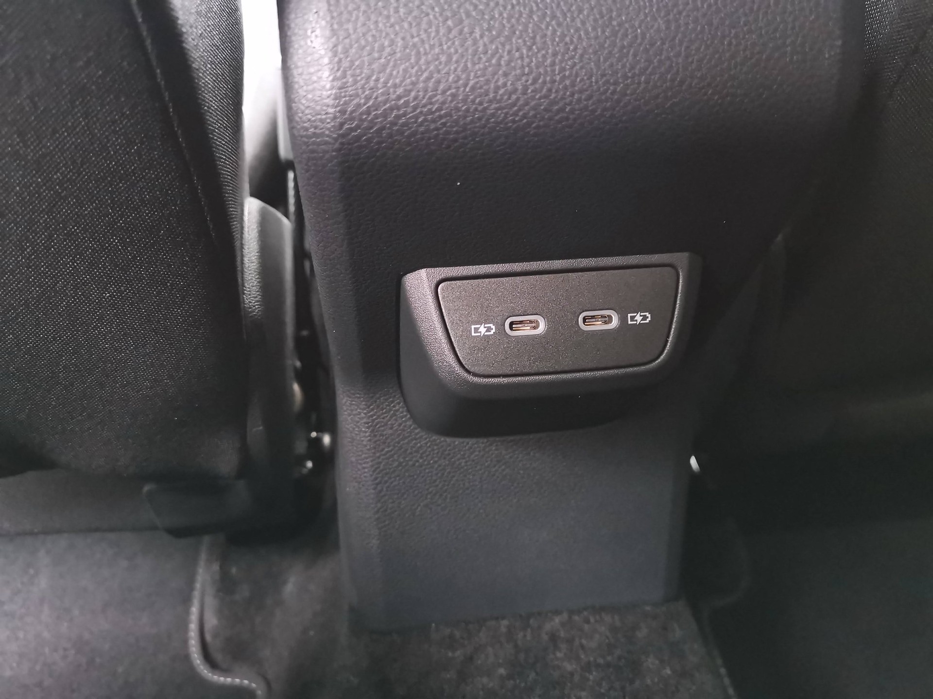 VW Polo 1.0 TSI R-Line DSG-image-18